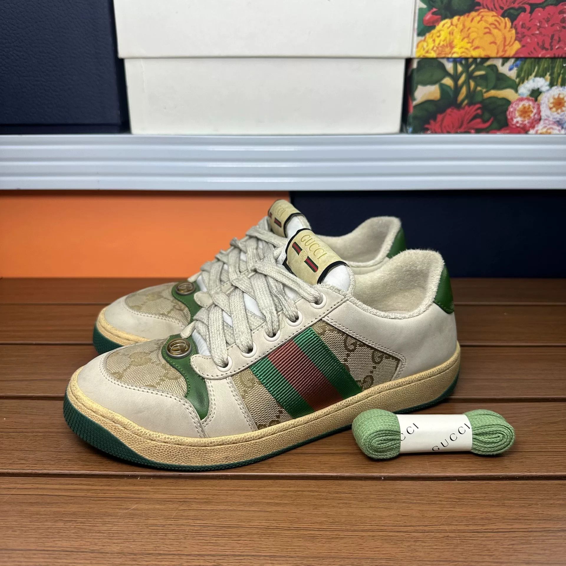 Gucci Gucci Distressed Green Lowtop Sneakers it_35-5 Women Size US 5.5 / IT 35.5 - 1 Thumbnail