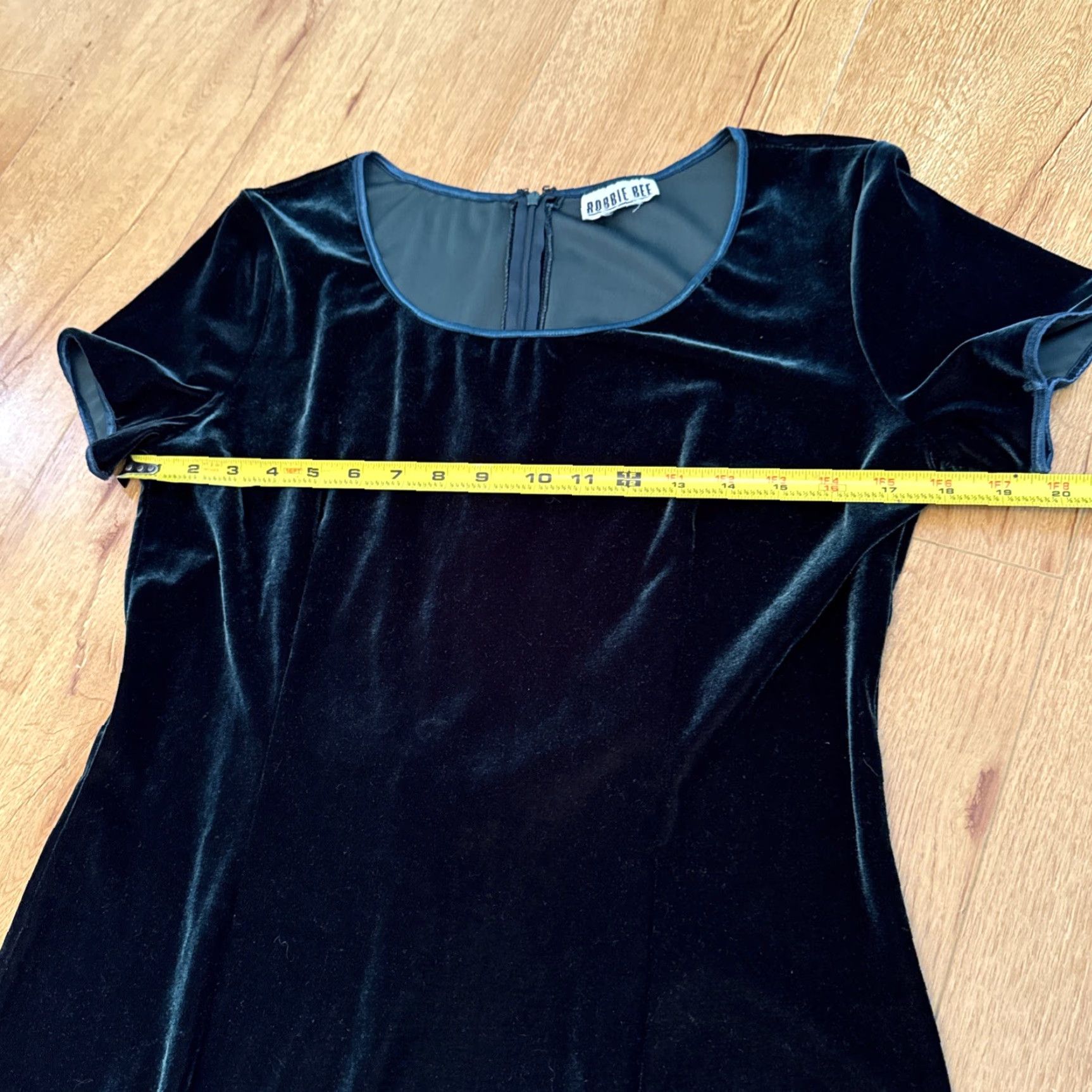 Vintage VINTAGE Robbie Bee Dress Green Velvet Midi L/XL Sheath Back Bow Scoop Neck Short Sleeve Maxi 80s 90s Womens Dresses Size XL / US 12-14 / IT 48-50 - 4 Thumbnail