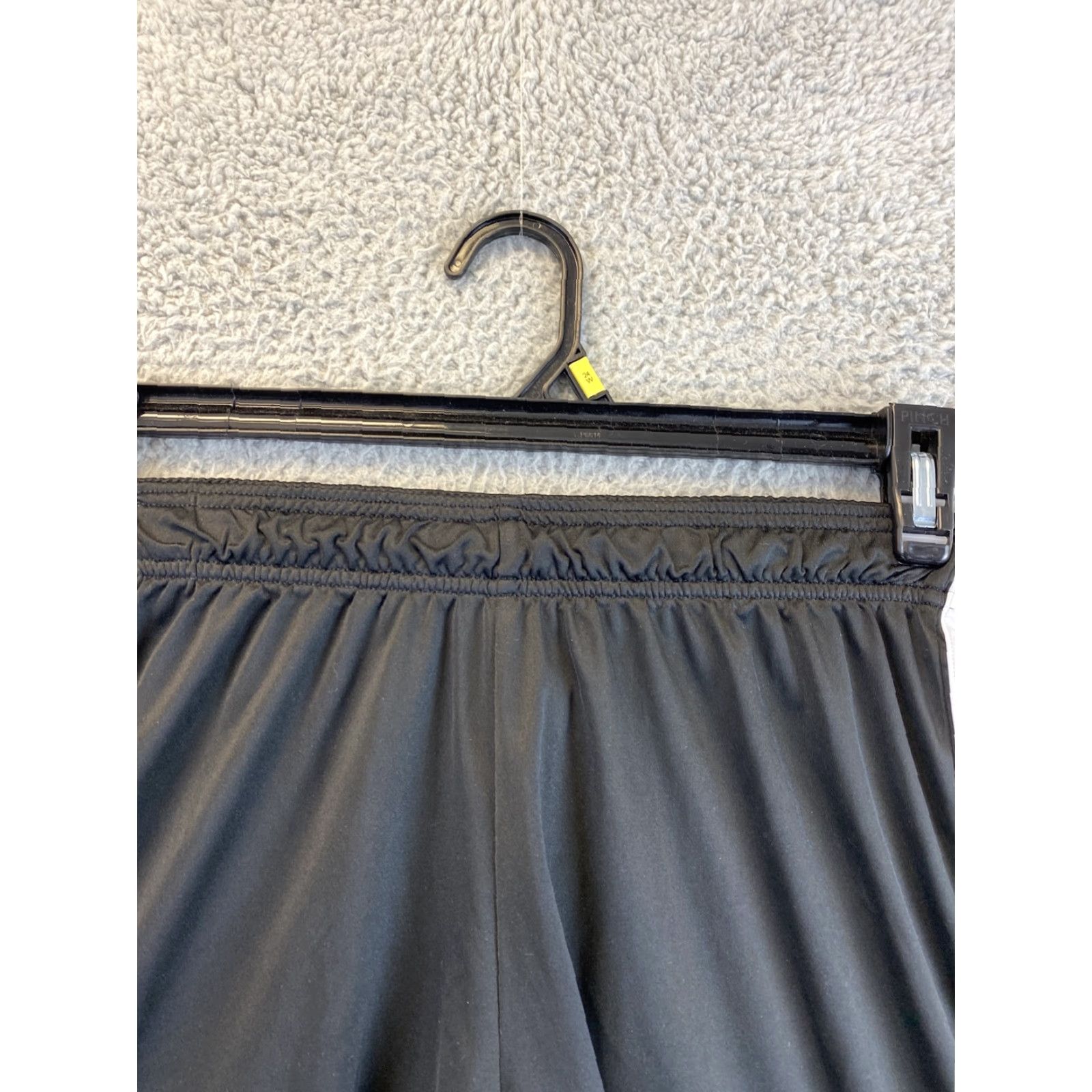Adidas adidas shorts teens 14-16 M Pull On Elastic Waist Athletic Short Black 94-58 Size US 28 / EU 44 - 3 Thumbnail
