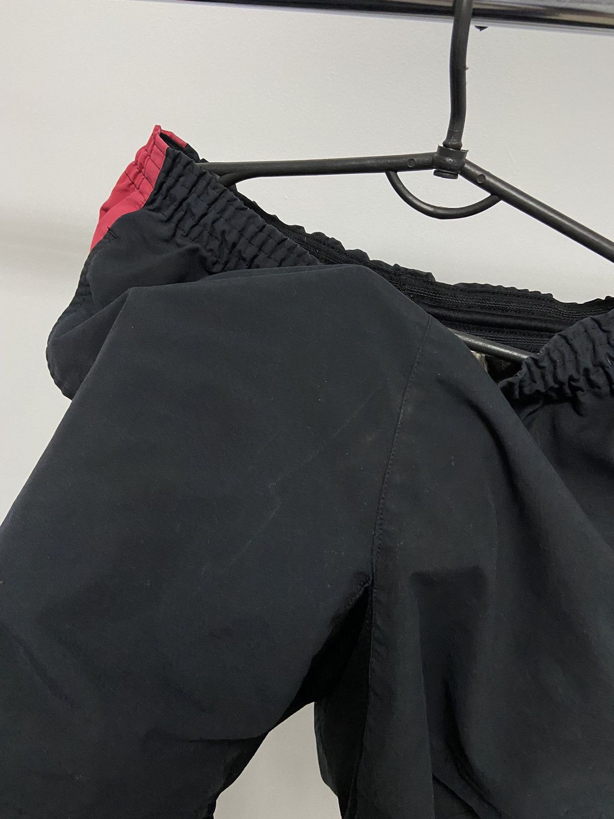 Nike × Vintage Nike Manchester United Shorts Vintage Logo Nylon Y2K Size US 30 / EU 46 - 9 Thumbnail