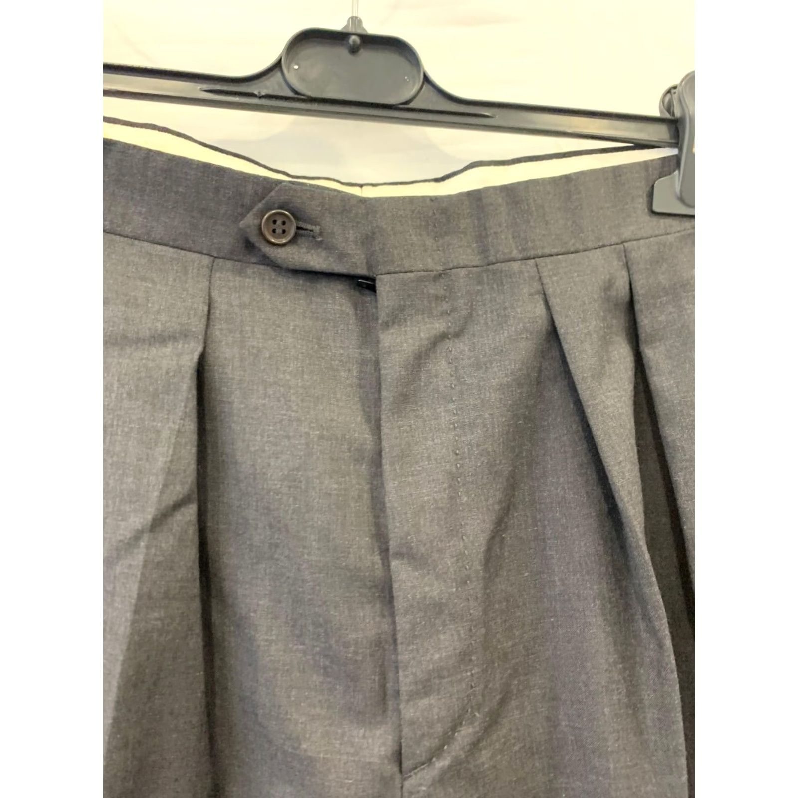 Yves Saint Laurent VINTAGE Yves Saint Laurent Men’s Pleated Dress Trousers Pants Black EU 52 / US 38W XL Inseam 37in Mens Jeans? Size US 38 / EU 54 - 6 Thumbnail