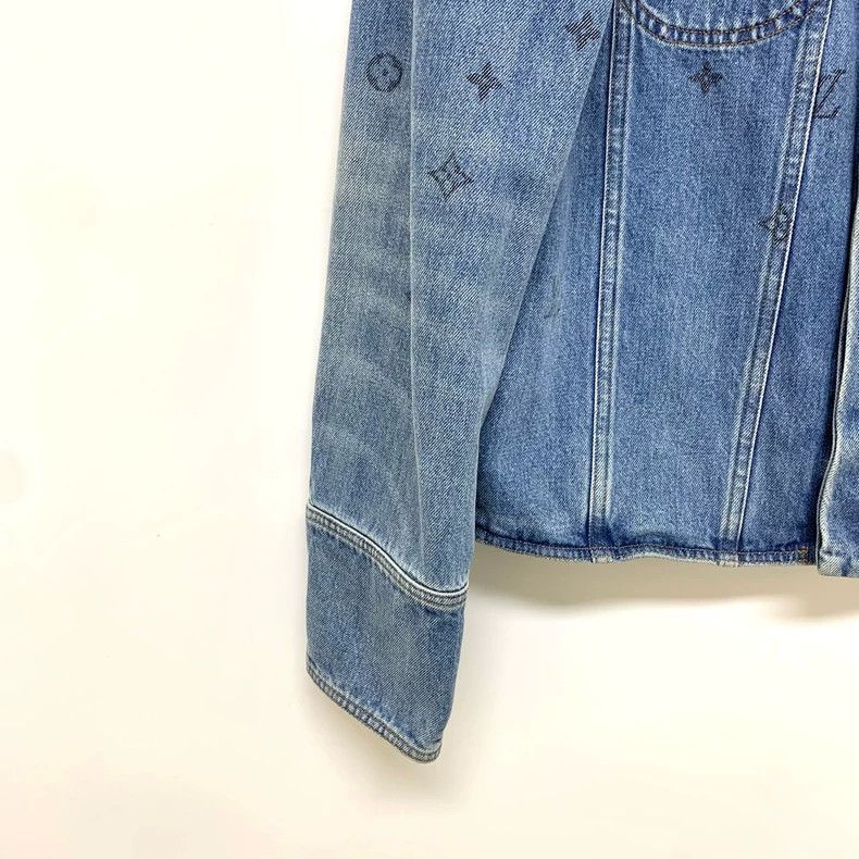 Louis Vuitton Louis Vuitton Gradient full-print denim jacket 2501-Nextarr Size US L / EU 52-54 / 3 - 7 Thumbnail