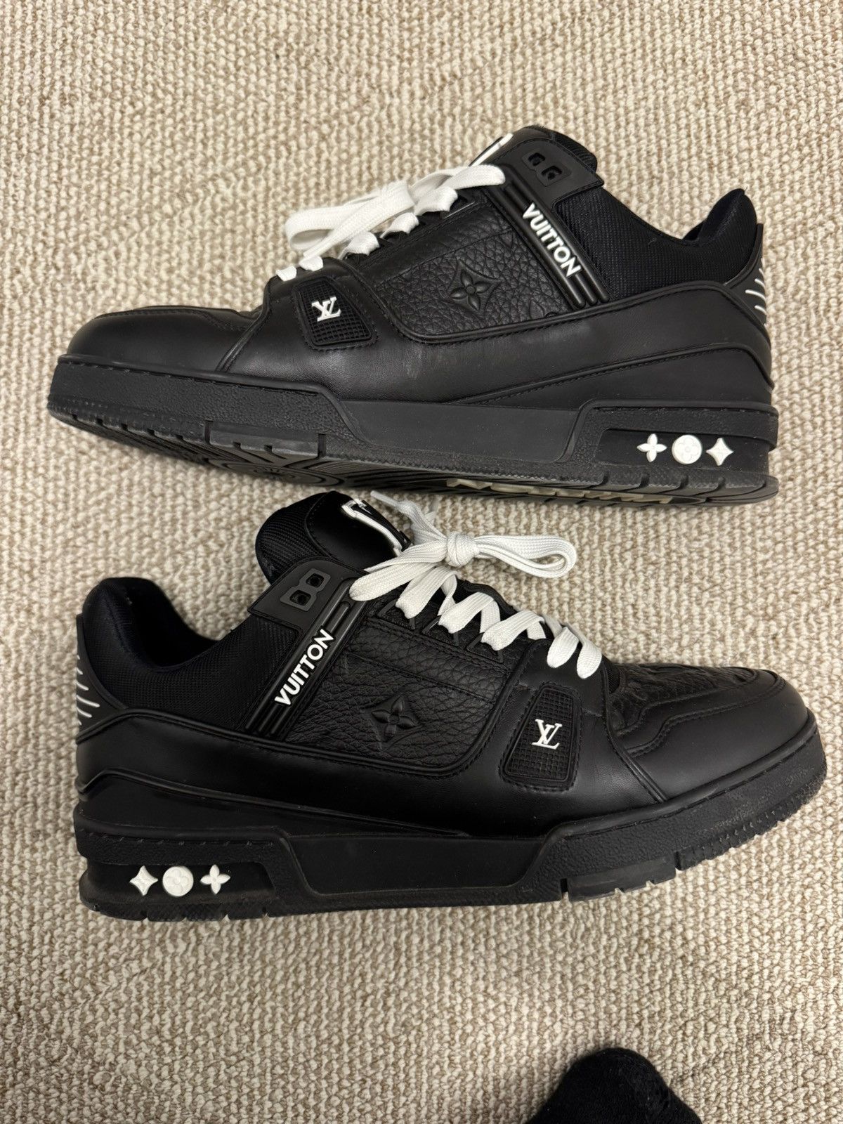 Louis Vuitton Louis Vuitton LV Trainer Sneakers Size US 10.5 / EU 43-44 - 1 Thumbnail