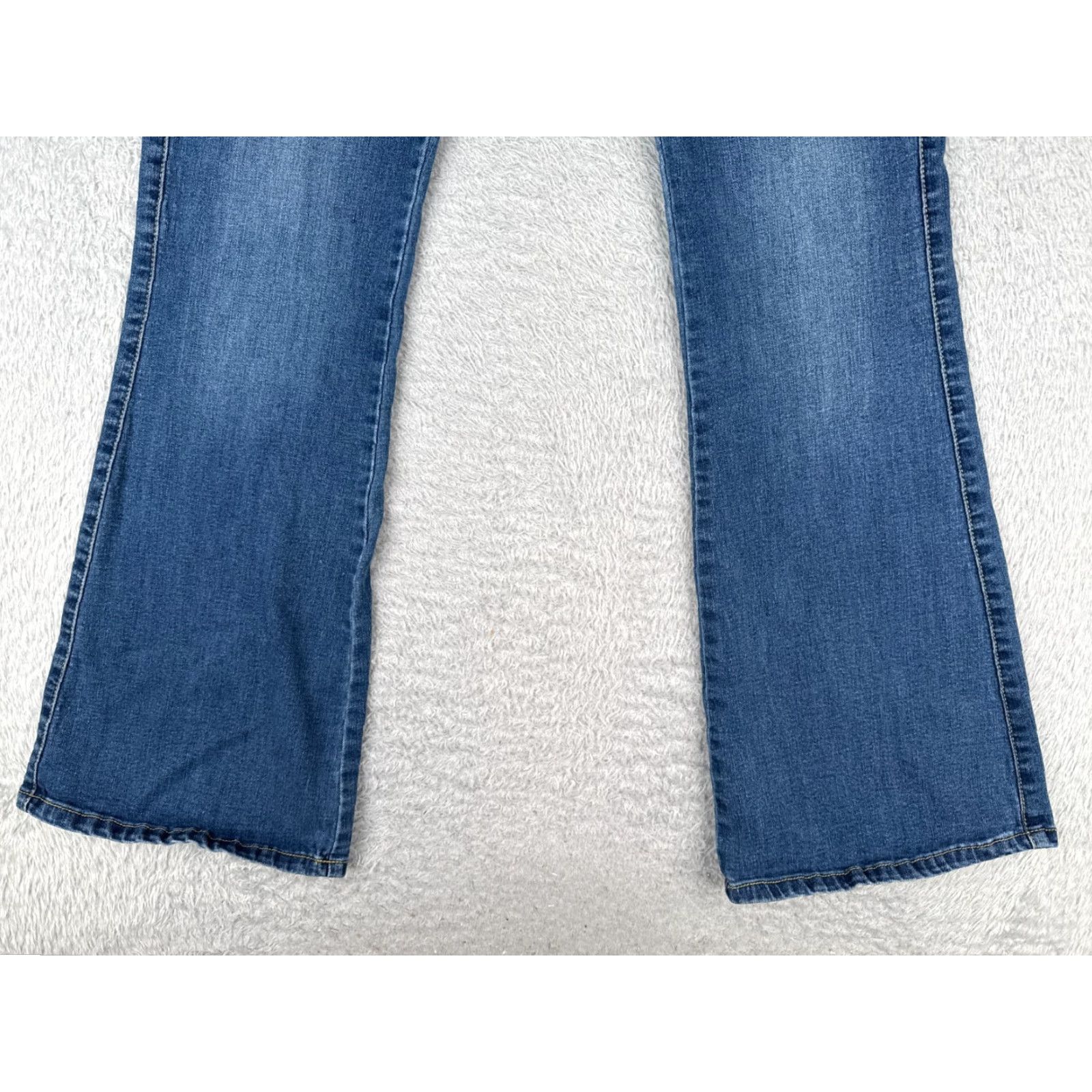 Shein Vintage SheIn Womens Jeans Flared Cotton Blend Mid Rise 28x31 Blue Denim 2010s Girls Size 32" / US 10 / IT 46 - 2 Thumbnail