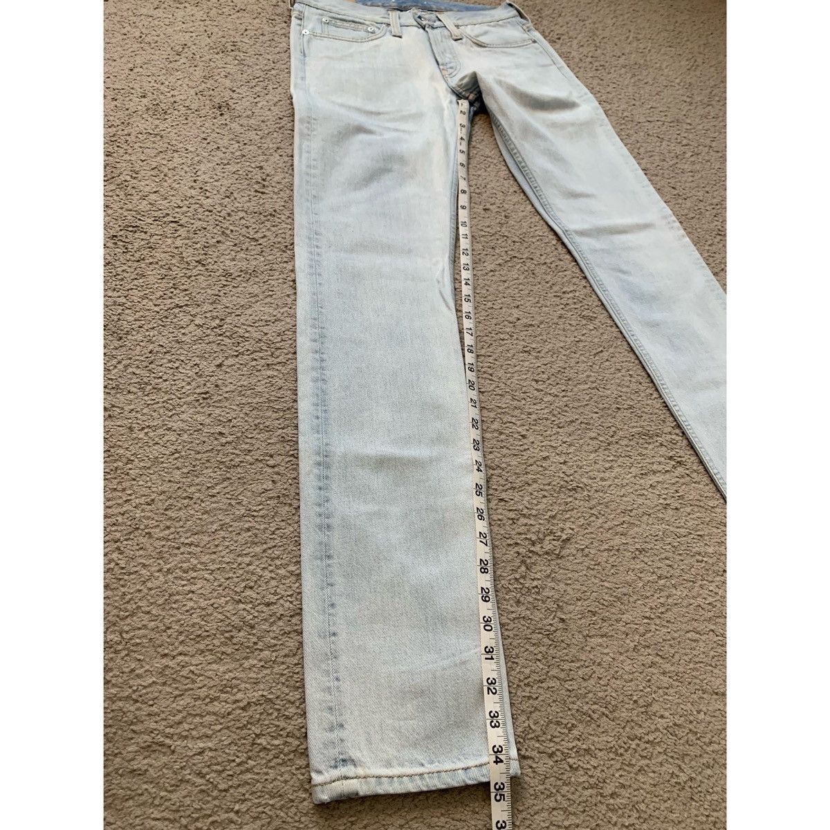 Helmut Lang HELMUT LANG LO DRAINPIPE LIGHT WASH JEANS Size US 29 - 6 Thumbnail