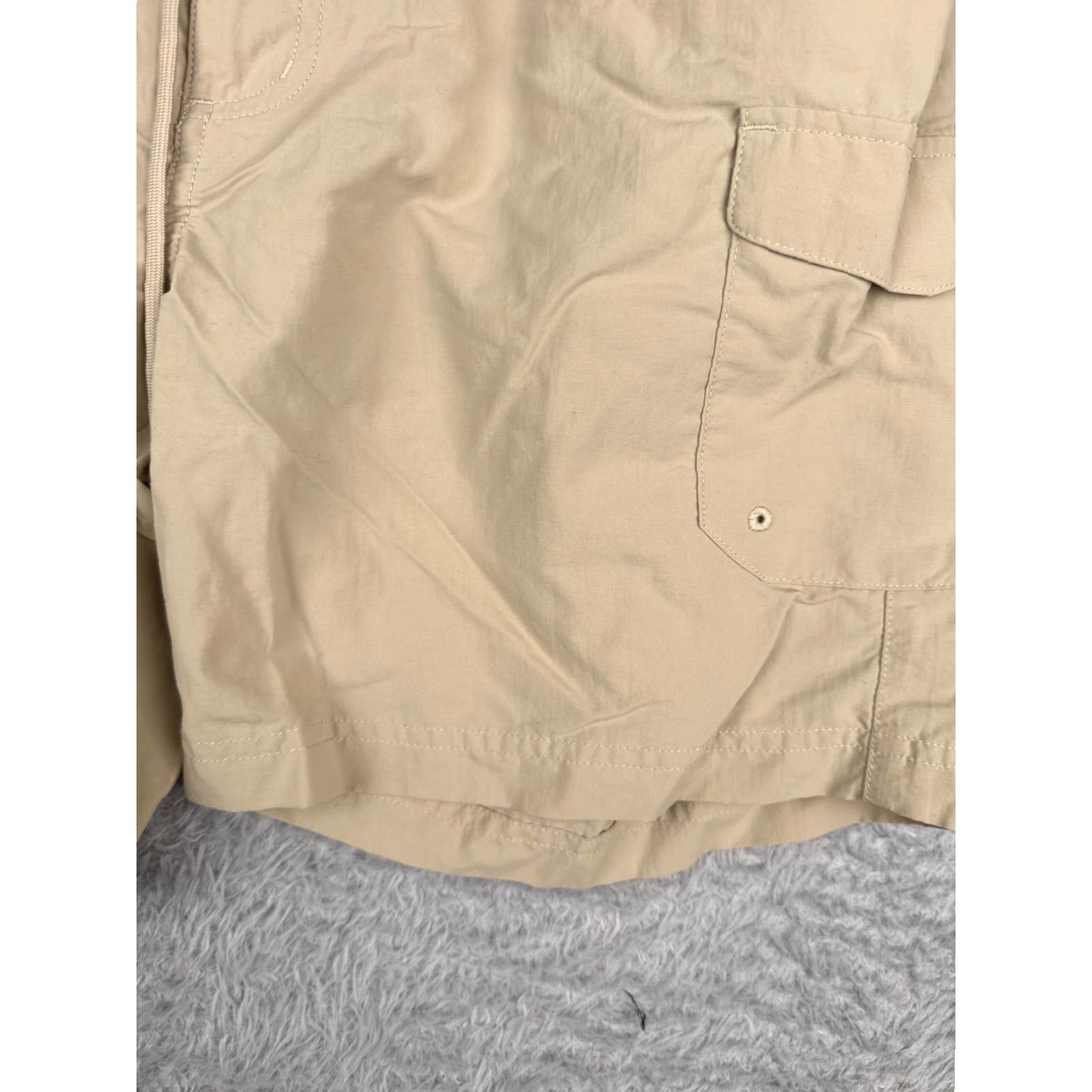 Vintage Columbia Shorts Women Medium Beige Cargo Elastic Waist 100% Nylon Shell 34x5.5 Size 32" / US 10 / IT 46 - 4 Thumbnail