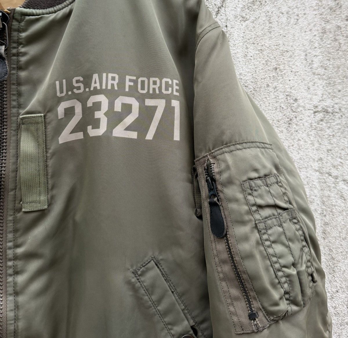 Avirex Rare Vintage Avirex MA1 USAF Military Bomber Jacket Size US L / EU 52-54 / 3 - 5 Thumbnail