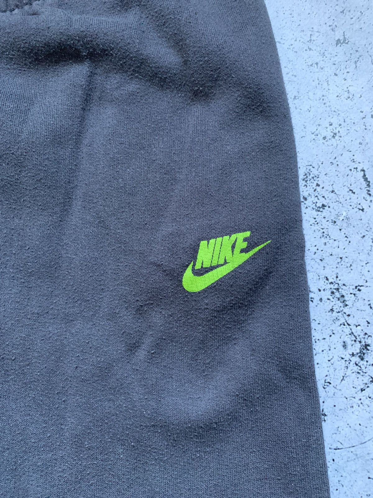 Nike Vintage Nike Baggy Sweatpants Sun Faded Track Pants Y2K USA Size US 36 / EU 52 - 2 Thumbnail