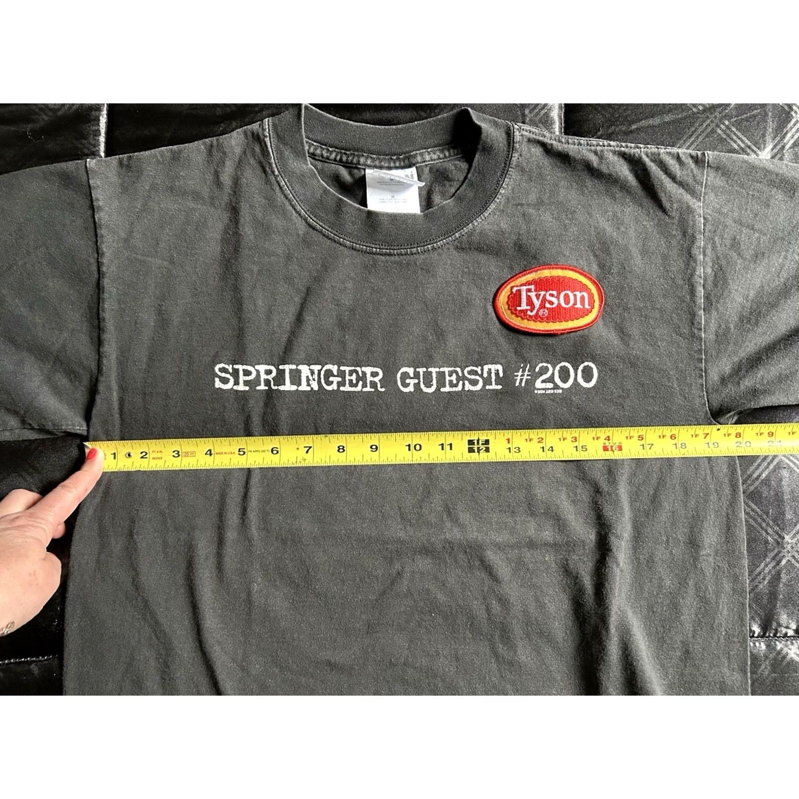 Gildan VINTAGE Jerry Springer Guest #200 Shirt TV Show Black Adult Medium Tyson Sponsor Size US M / EU 48-50 / 2 - 6 Thumbnail