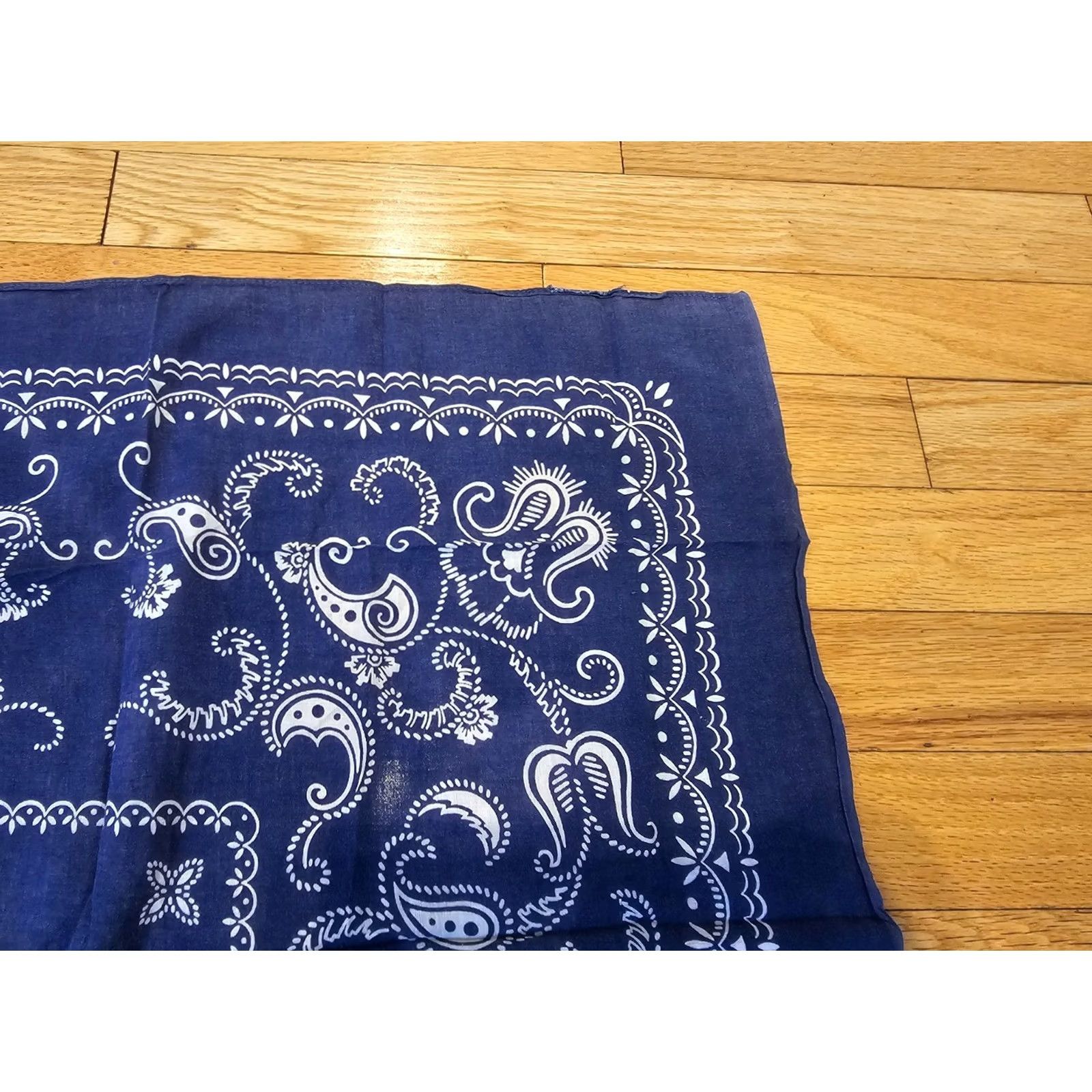 Vintage VINTAGE Bandana Navy Elephants 50's 24INCH X 24INCH Scarf Mens Cotton Western Pattern Solid XS? Size ONE SIZE - 5 Thumbnail