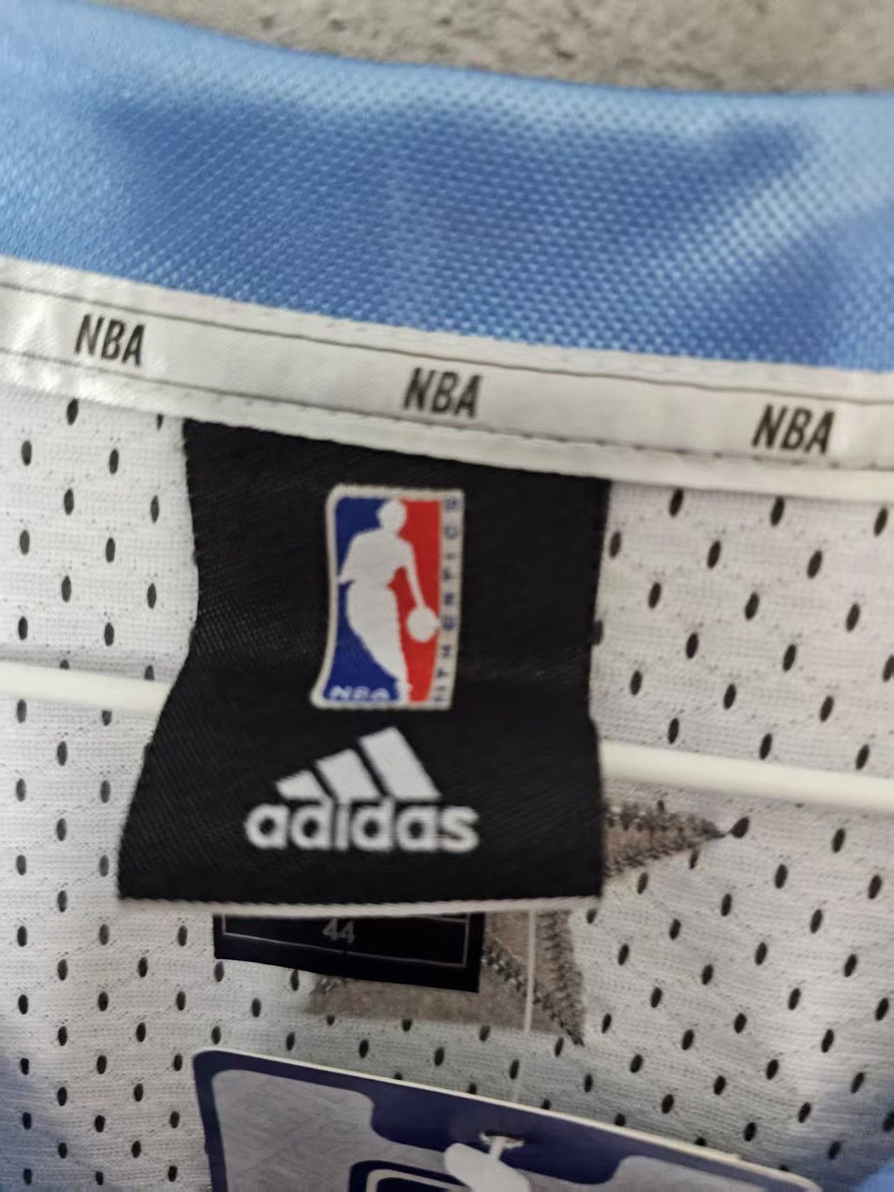 NBA Mavericks 41 Dirk Nowitzki Jersey White Size US M / EU 48-50 / 2 - 6 Thumbnail