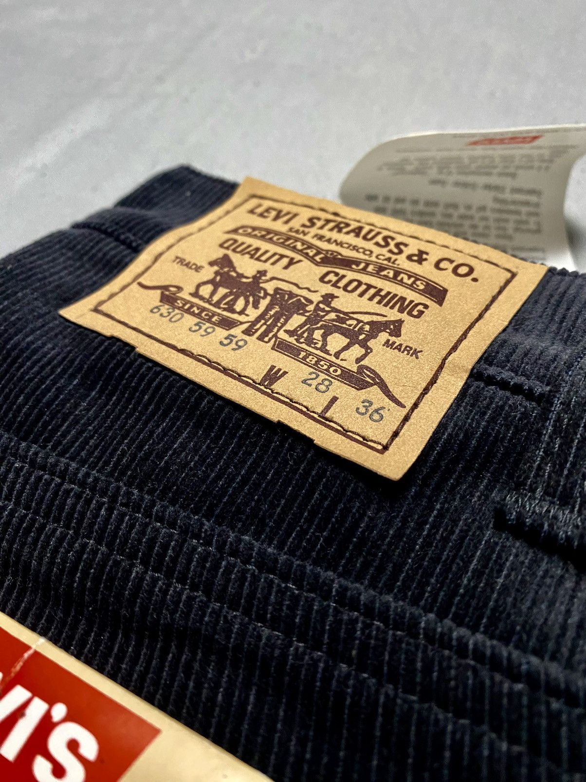 Levi's × Levi's Vintage Clothing × Vintage Women’s Jeans Levi’s 630 Velour Retro 70-s Vintage Size 28" / US 6 / IT 42 - 3 Thumbnail
