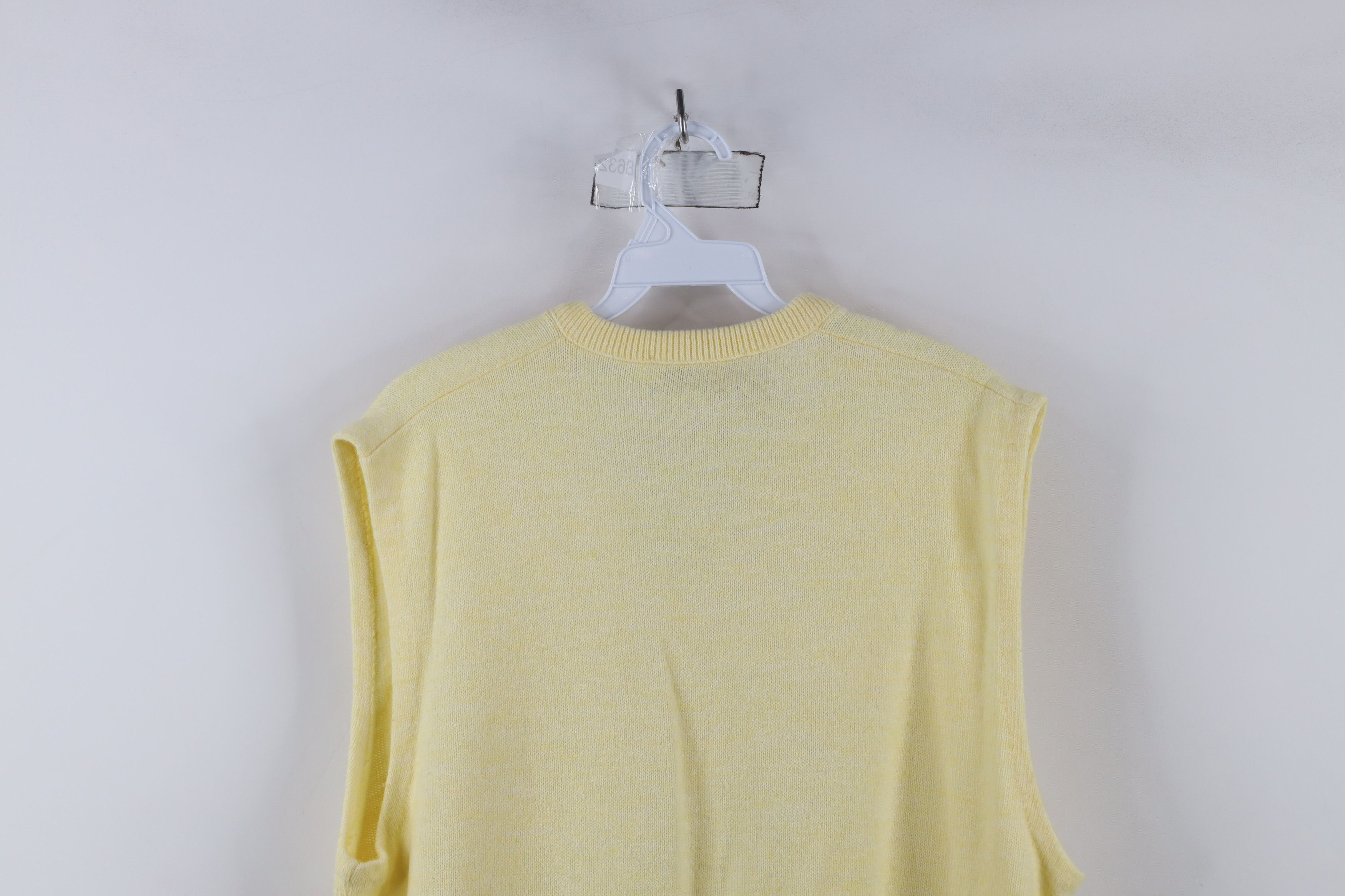 Vintage Vintage 70s Streetwear Soft Knit Sleeveless Sweater Vest USA Size XL / US 12-14 / IT 48-50 - 7 Thumbnail