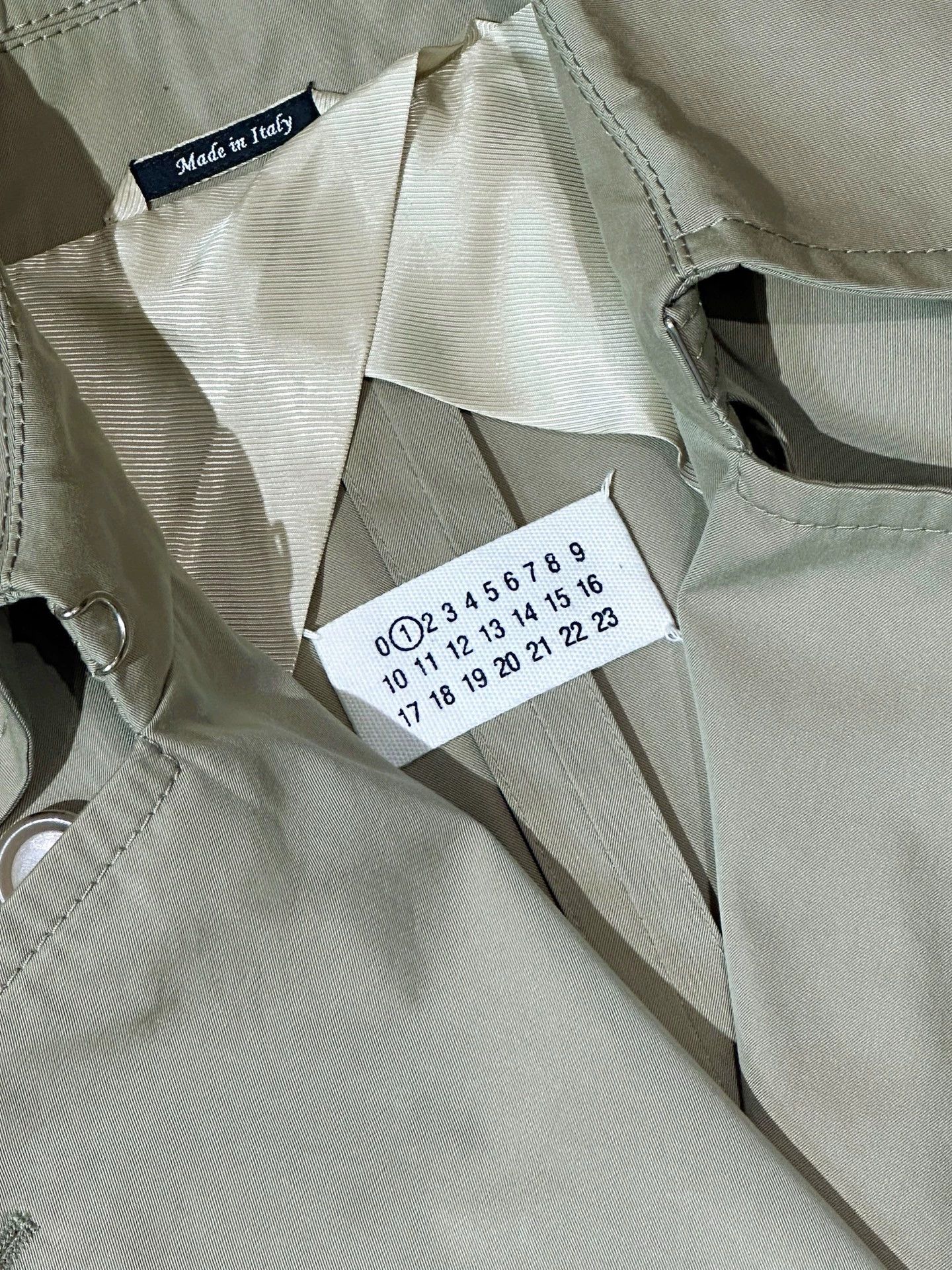 Maison Margiela Maison Margiela John Galliano Era DB overcoat Size 38 Italy Size XS / US 0-2 / IT 36-38 - 4 Thumbnail