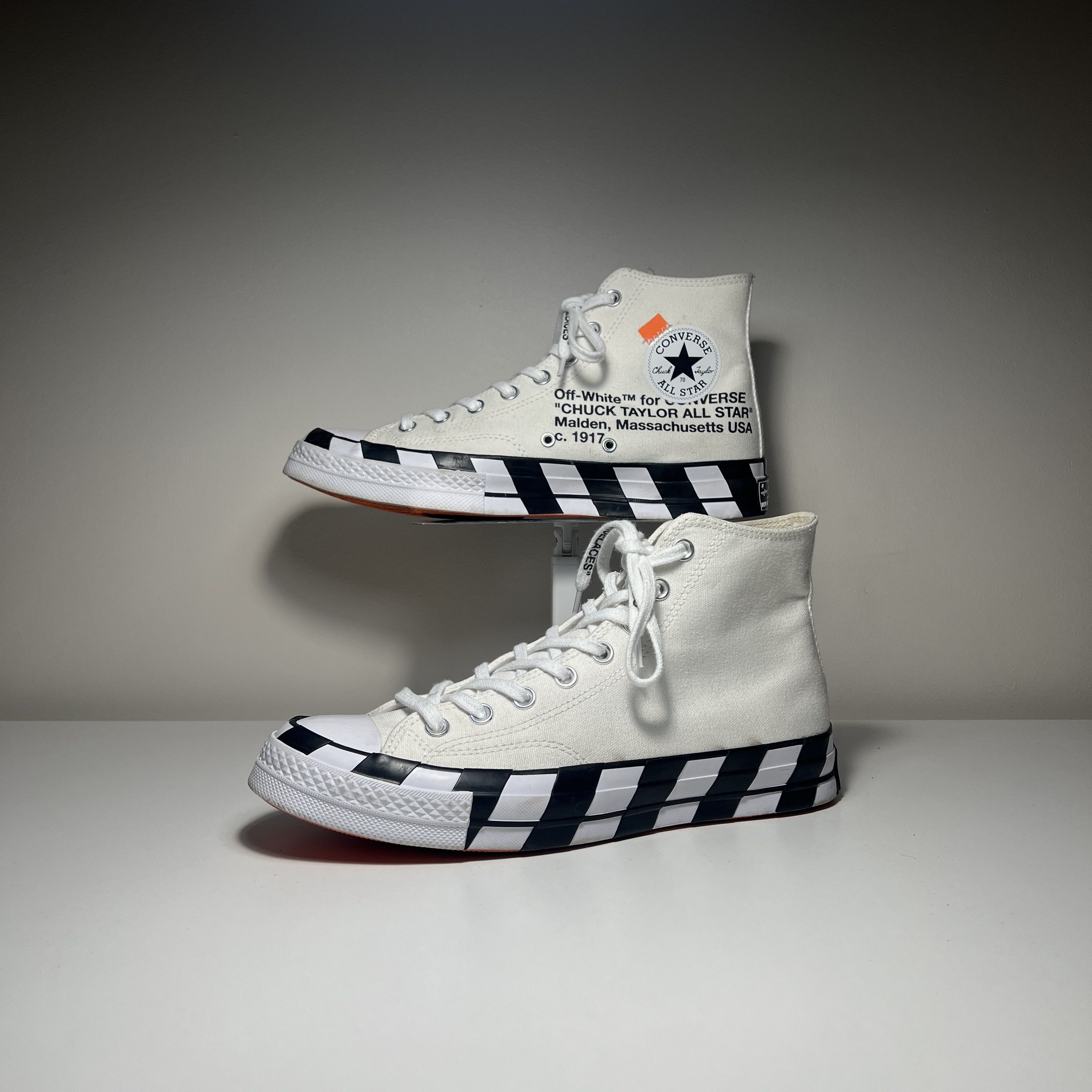 Converse × Off-White Off-White x Converse Chuck Taylor All Star Size US 9 EU 42,5 Size US 9.5 / EU 42-43 - 2 Thumbnail