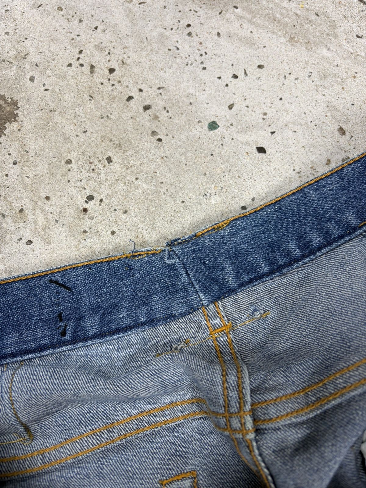 Balmain Balmain Paris Distressed Style Jeans Denim Pants Size US 32 / EU 48 - 14 Thumbnail