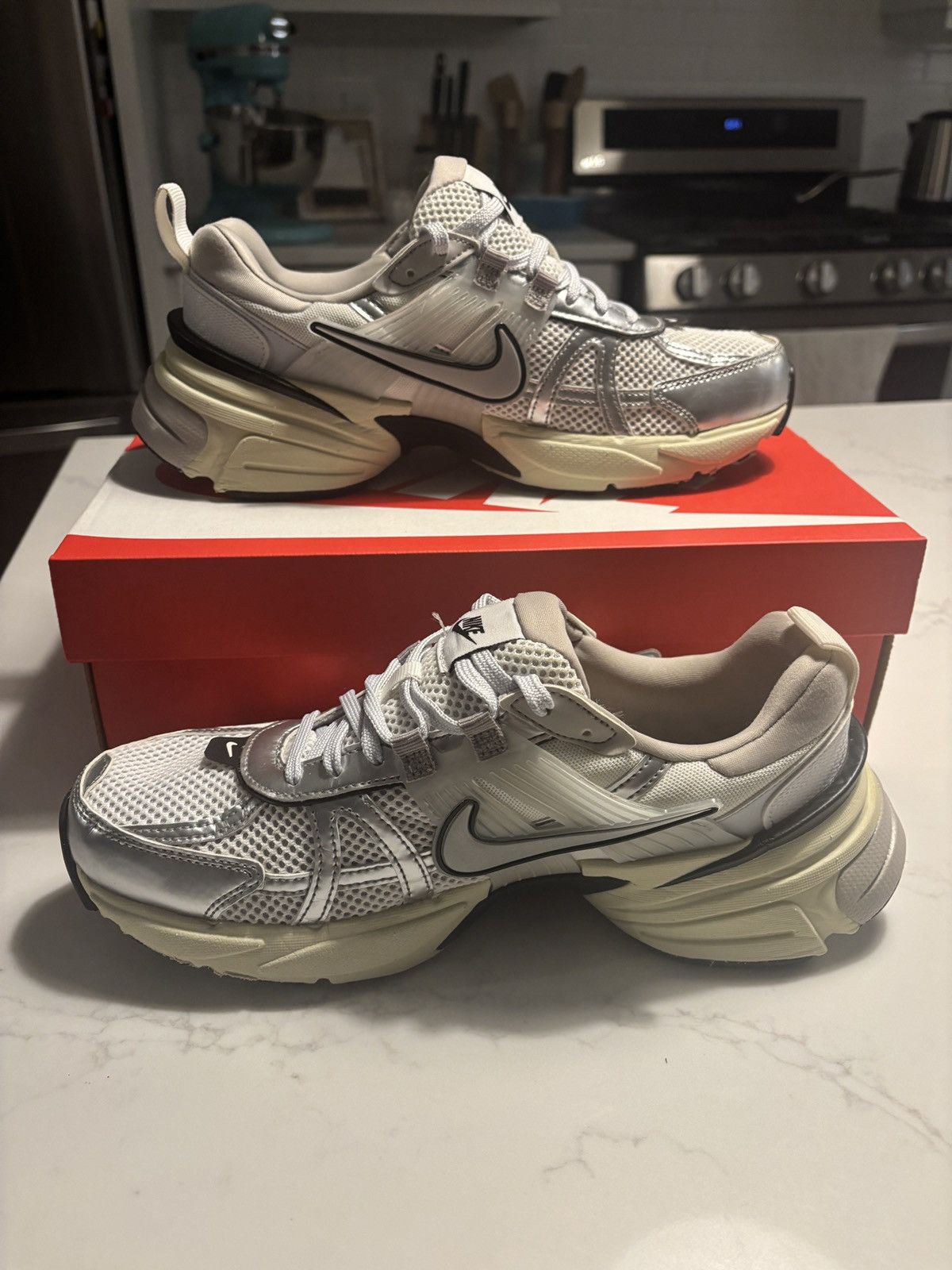 Nike Nike V2K Run Size US 9 / EU 42 - 1 Thumbnail