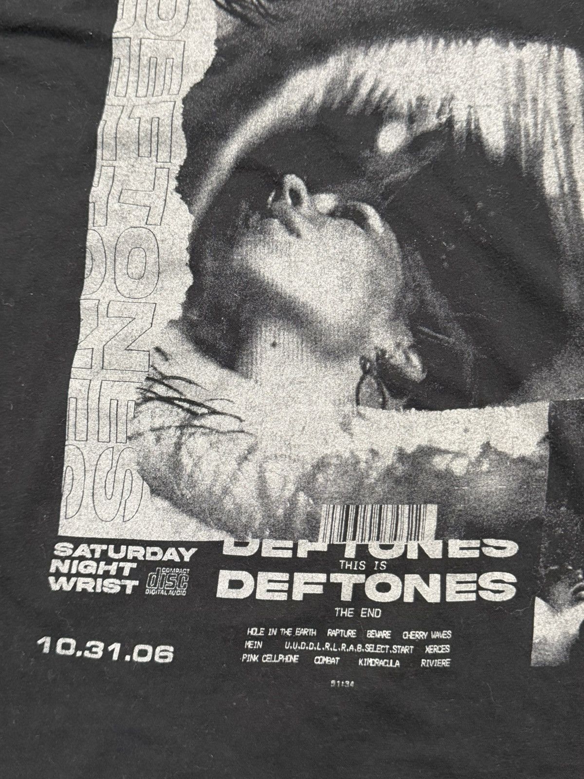 Band Tees Deftones saturday night wrist raw neckline t shirt Size US M / EU 48-50 / 2 - 3 Thumbnail