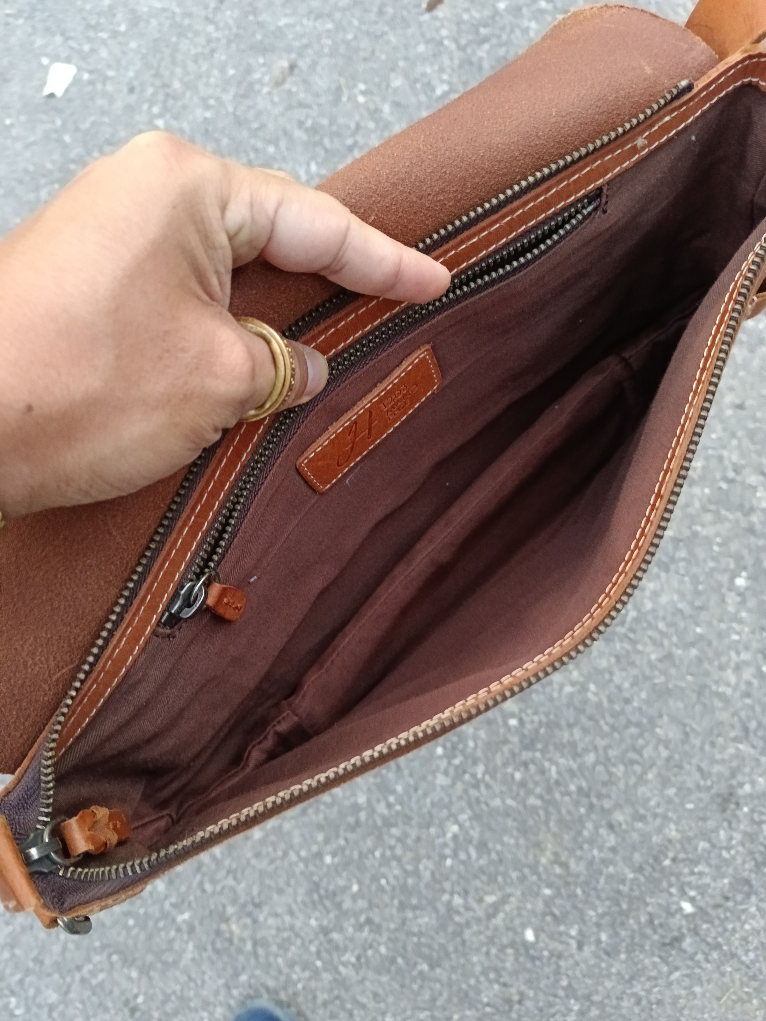 Leather MONO FEECE LEATHER SLING/CROSSBODY Size ONE SIZE - 3 Thumbnail