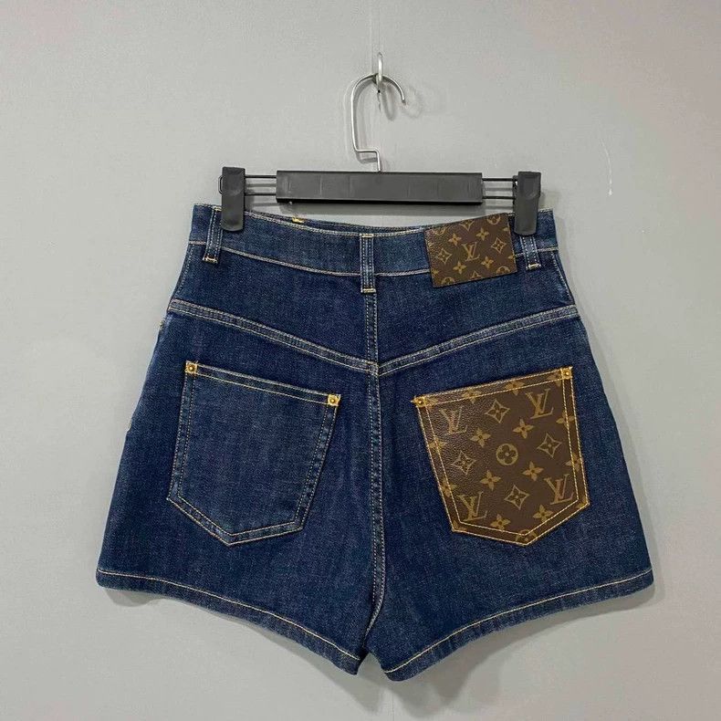 Louis Vuitton Louis Vuitton Louis Vuitton Denim Shorts for Women-2506 Size US 36 / EU 52 - 2 Thumbnail