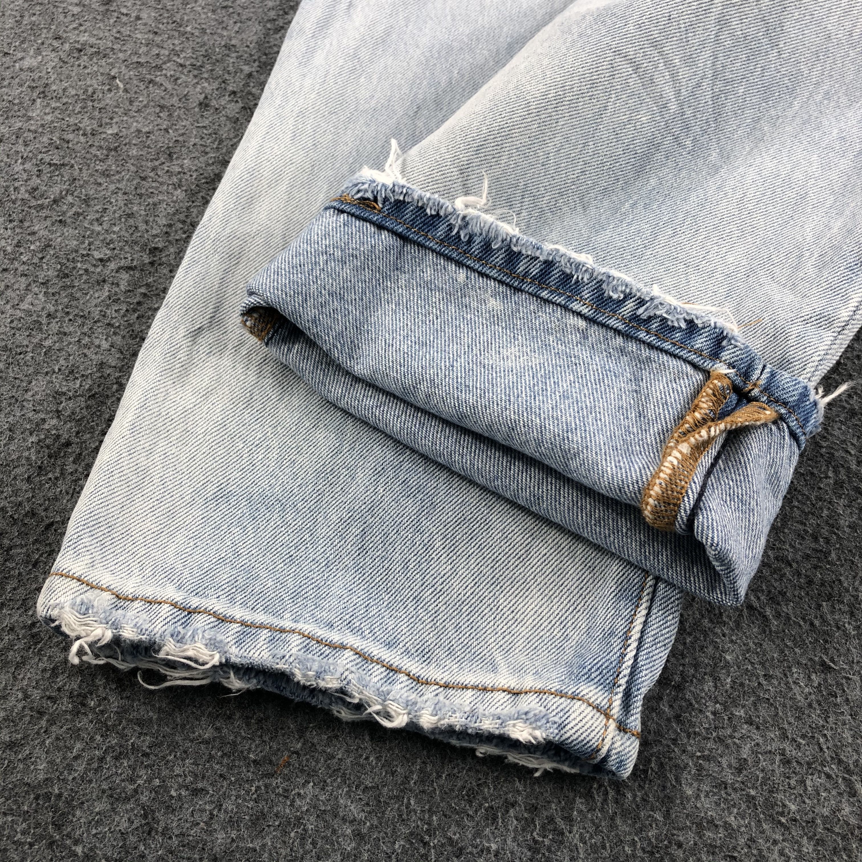 Levi's Distress Levis 501 ct Jeans Light Wash Denim KJ492 Size US 36 / EU 52 - 7 Thumbnail