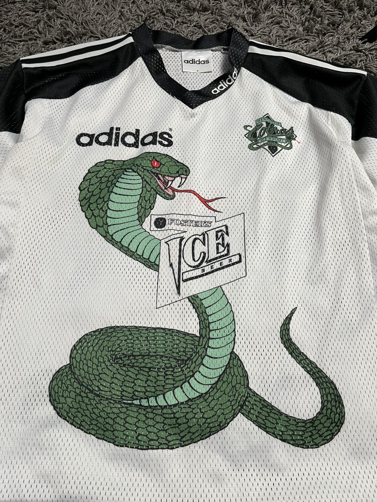 Adidas RARE Vintage 1996 Newcastle Cobras Adidas Hockey Jersey Size US S / EU 44-46 / 1 - 3 Thumbnail