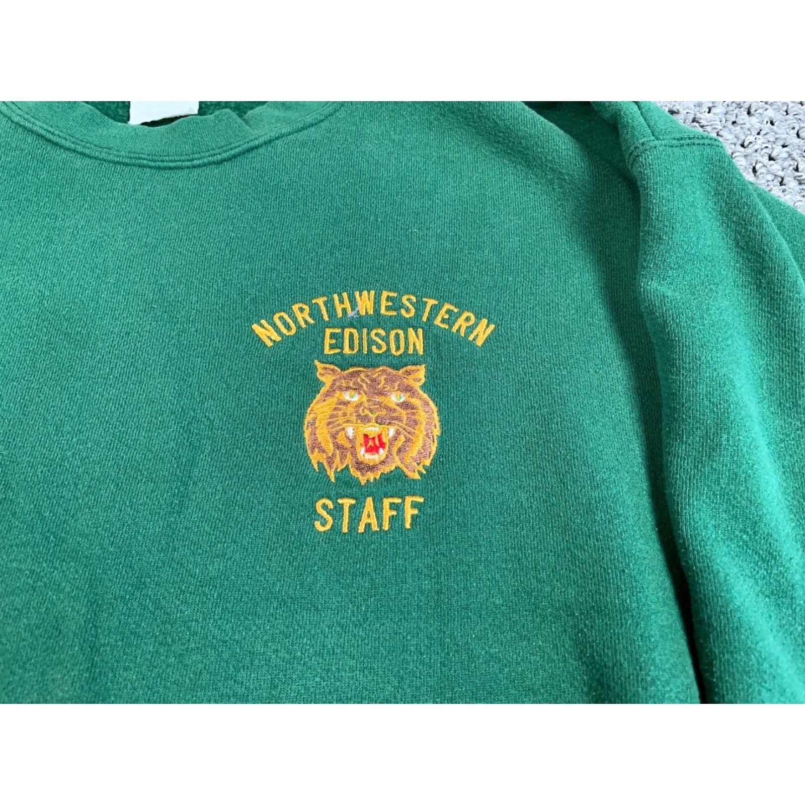 Lee VINTAGE Lee Flint Northwestern Edison Staff Sweatshirt Adults XL Green 50/50 Michigan 90s City Retro School Mens Size US XL / EU 56 / 4 - 5 Thumbnail