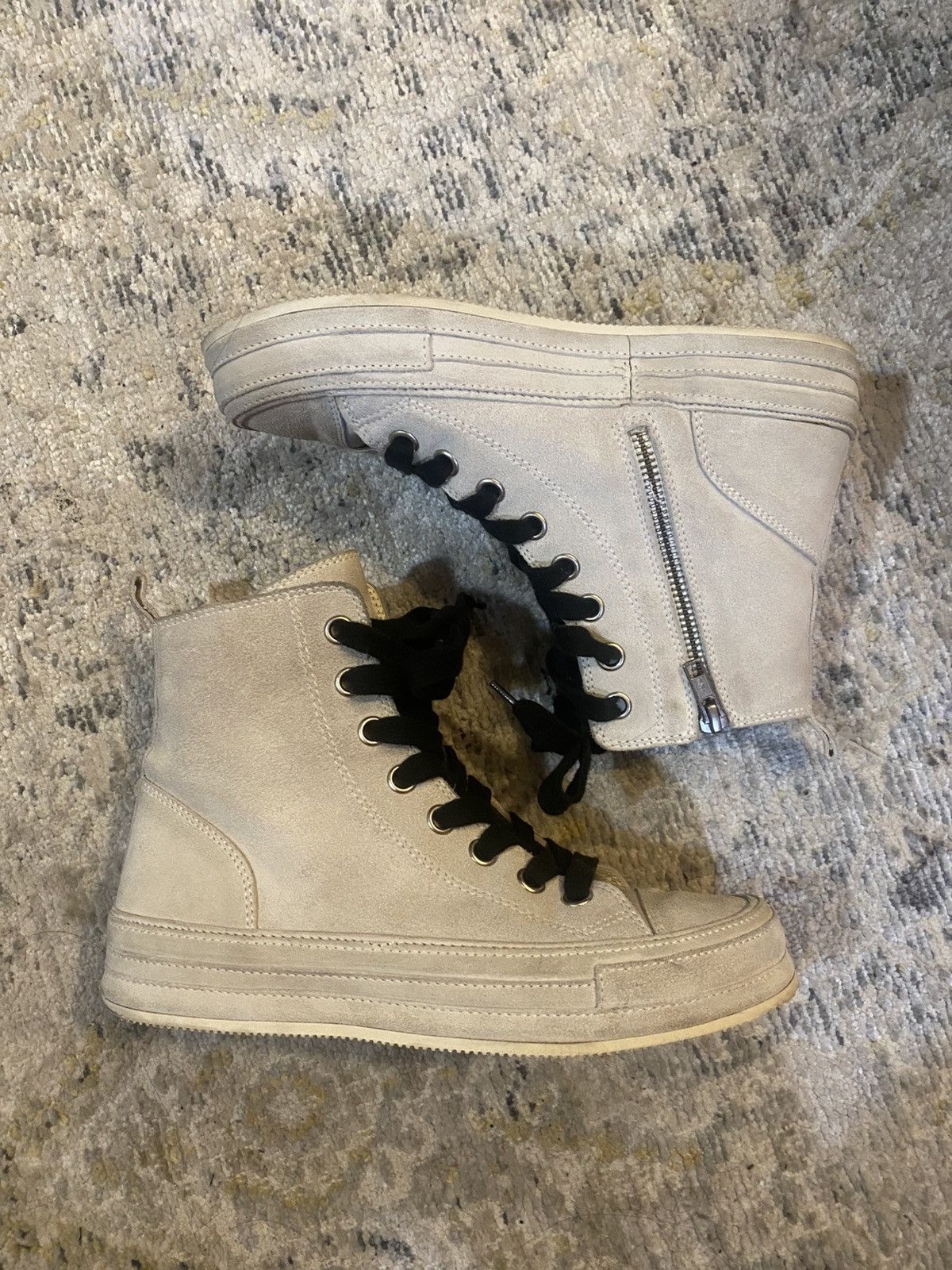 Ann Demeulemeester Ann Demeulemeester Raven White Sneakers Size US 6 / IT 36 - 1 Thumbnail