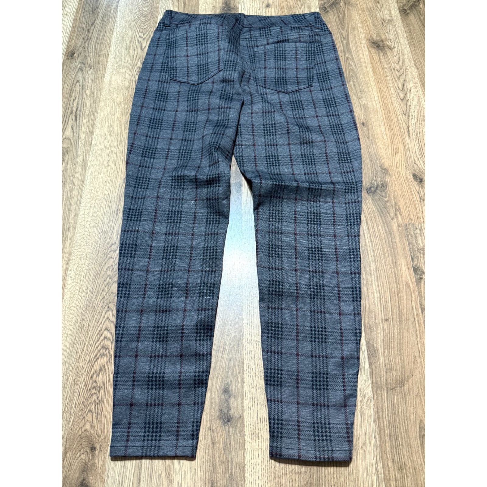 Vintage Maurices Pants Women's Large Gray Black Red Plaid Ankle Mid Rise Inseam 26.5 in Rayon Flat Front Pull On Regular Womens Pants Size 36" / US 14 / IT 50 - 2 Thumbnail