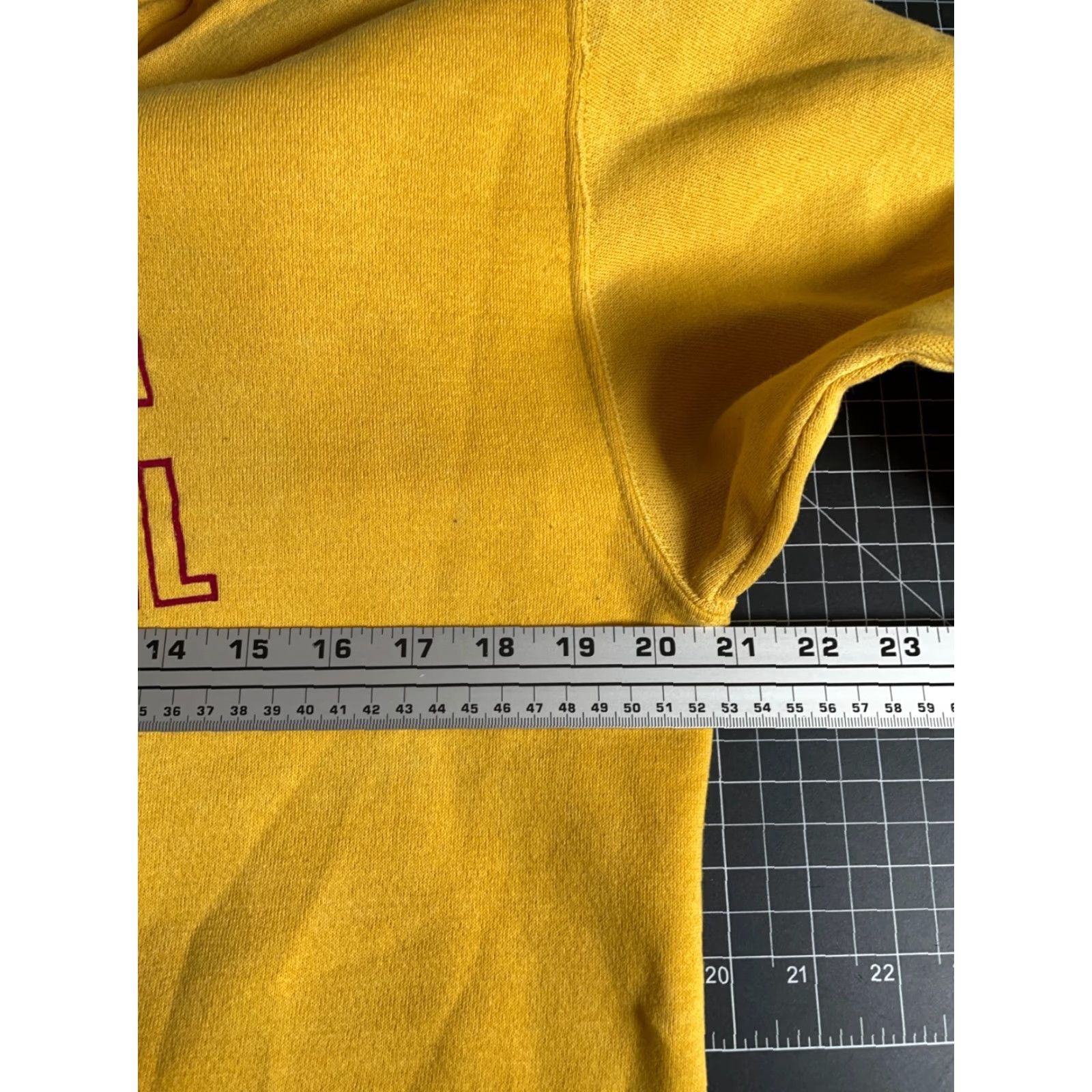 Russell Athletic VINTAGE Russell Athletic Hoodie Men Medium Yellow 70s Davison Softball Graphic Print City Retro Sports Michigan Gold Tag Limited Size US M / EU 48-50 / 2 - 5 Thumbnail