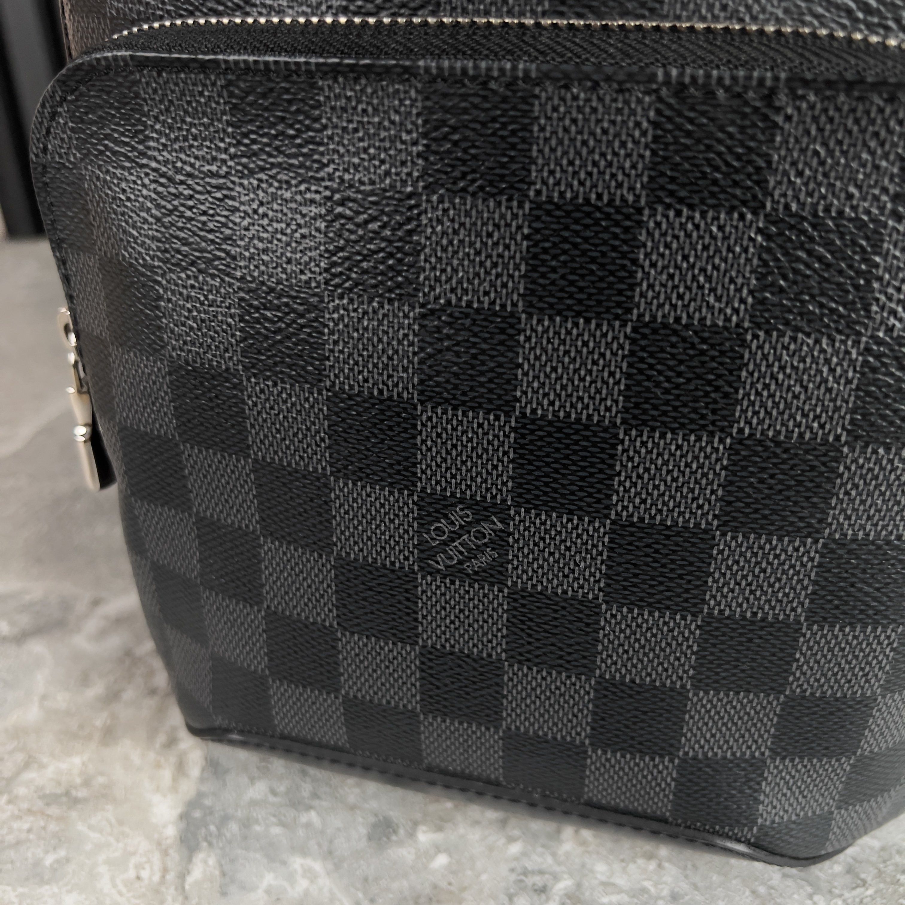 Louis Vuitton Avenue Damier Graphite Canvas Slingbag Bag Size ONE SIZE - 14 Thumbnail
