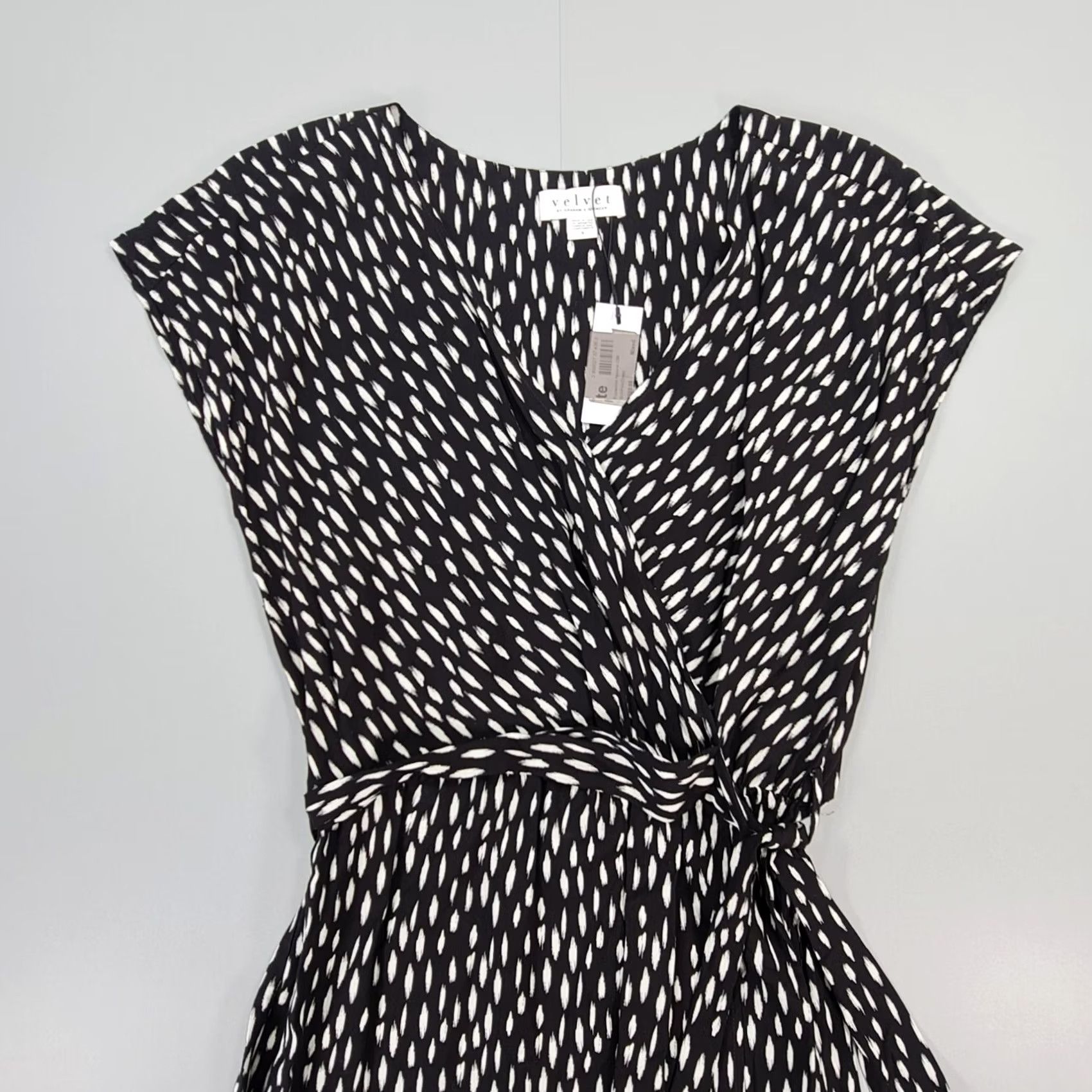 Velvet Velvet by Graham & Spencer Dress Womens Short Sleeve V-Neck Knee Length Wrap Black Small Size 28" / US 6 / IT 42 - 5 Thumbnail