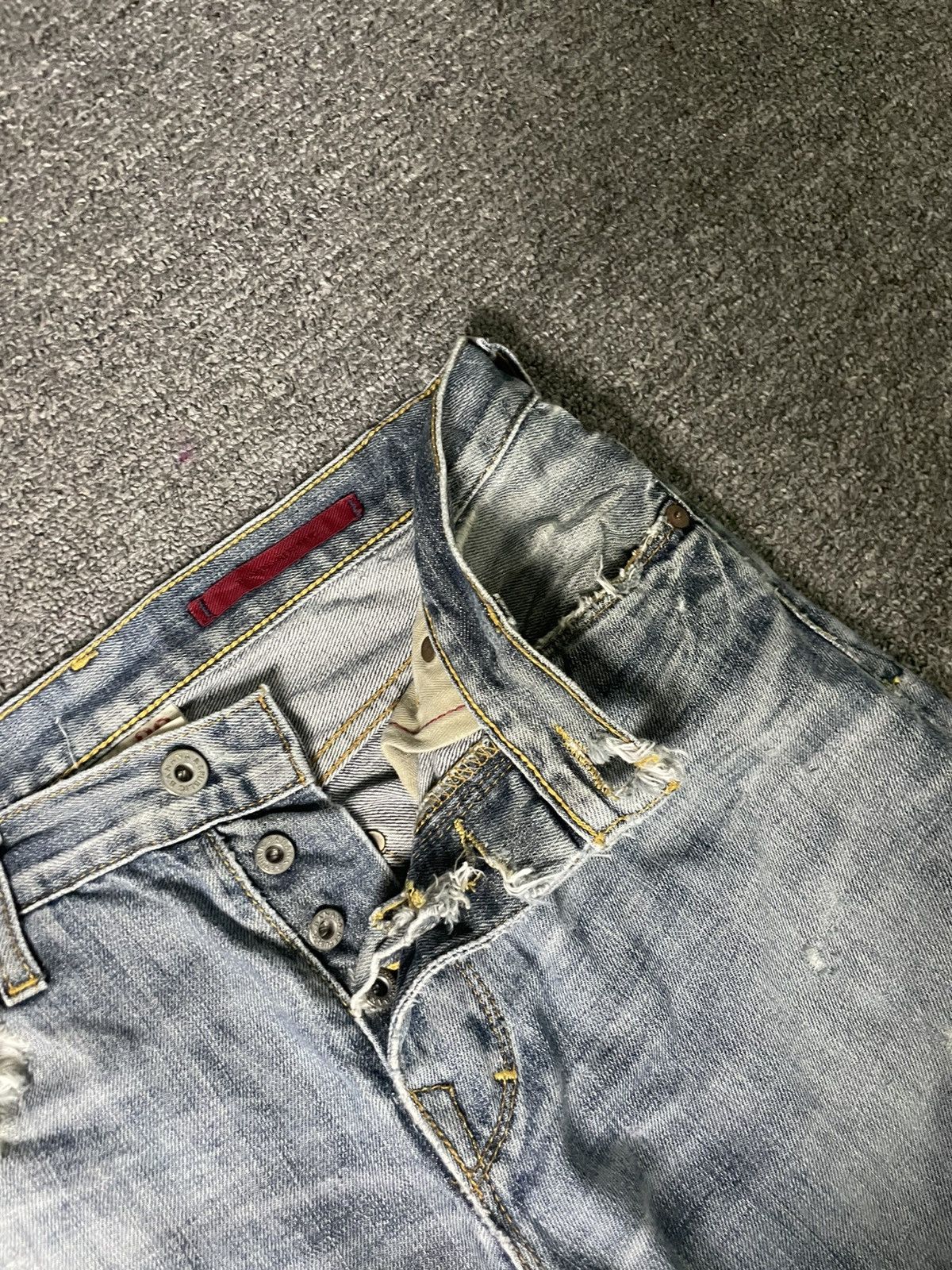 Banana Republic × Vintage BANANA REPUBLIC Ripped Straight Cut Jeans (83) Size US 29 - 8 Thumbnail