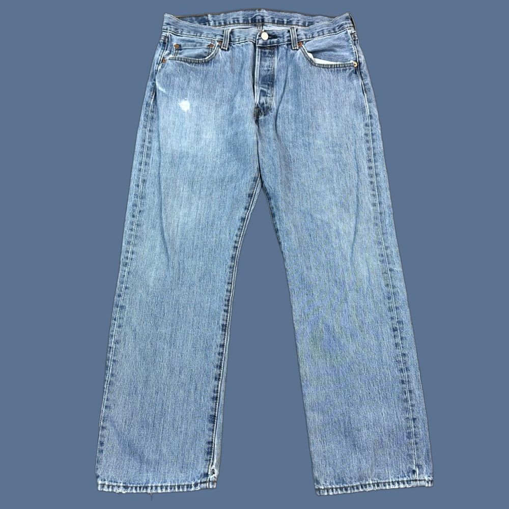Levi's Levi's 501 Jeans Mens 34x29 Medium Wash Original Fit Straight Button Fly Casual Regular Denim Blue 90s Cowboy Retro Size US 34 / EU 50 - 1 Thumbnail