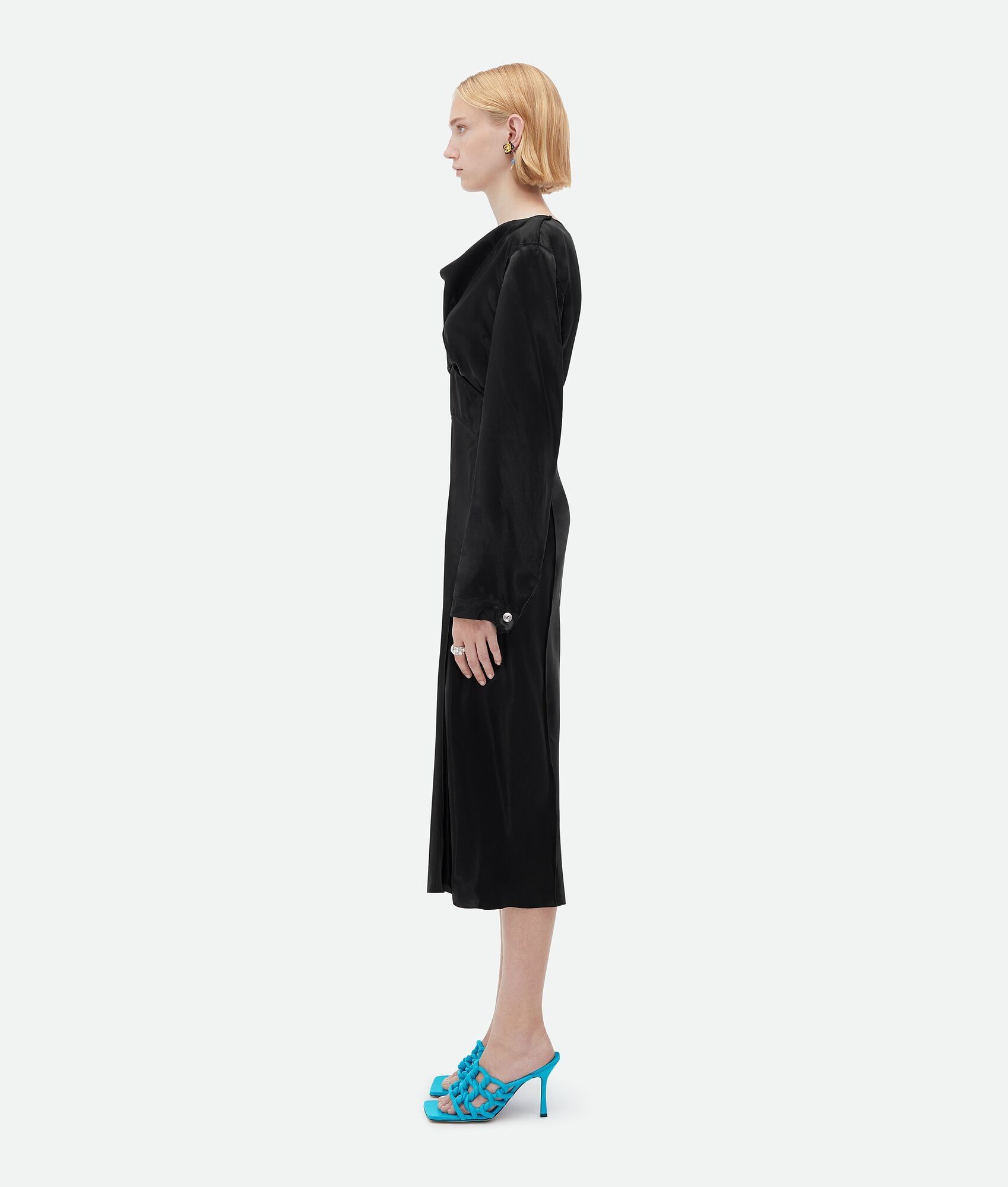 Bottega Veneta o1bcso1str0225 Fluid Satin Dress in Black Size XS / US 0-2 / IT 36-38 - 2 Thumbnail