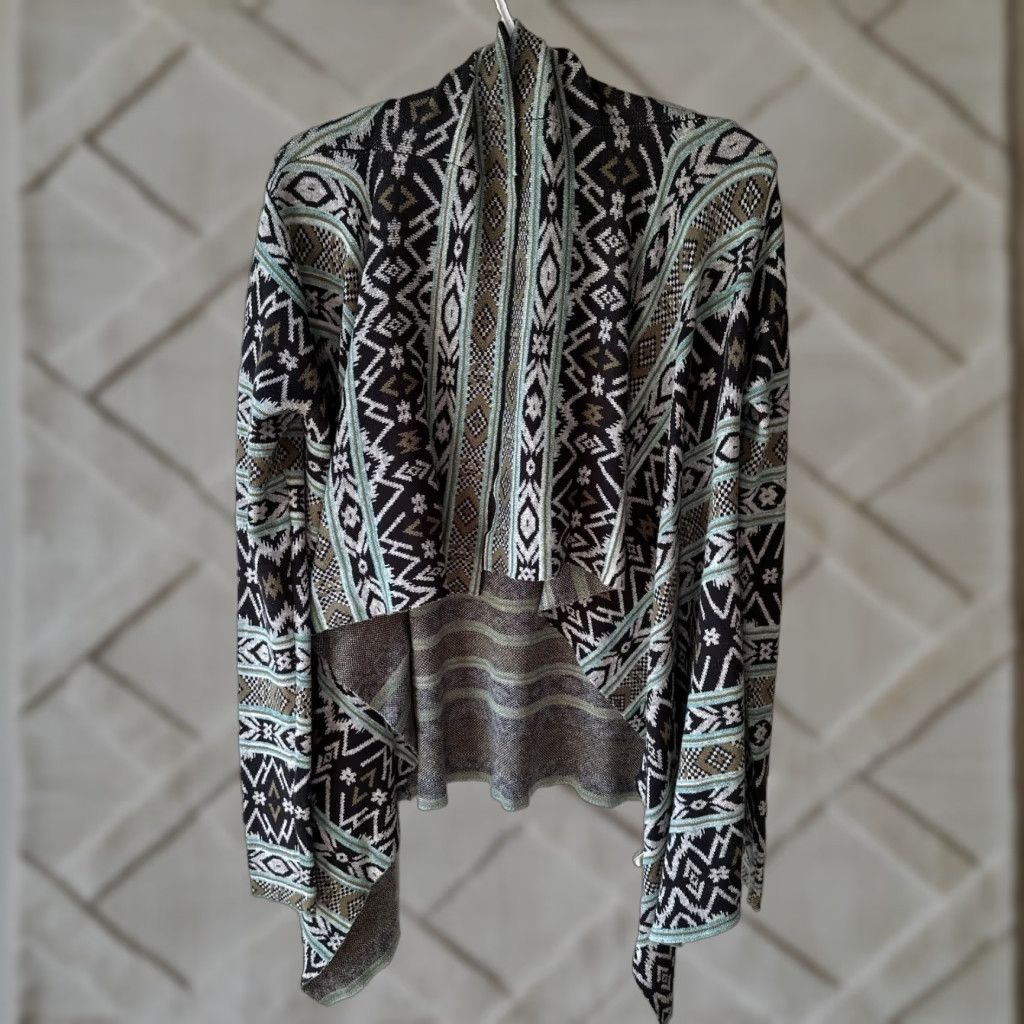 Billabong Billabong Women's Sweater Cardigan Open Shawl Black Geometric Aztec Bohemian Casual Fashion M Size M / US 6-8 / IT 42-44 - 1 Thumbnail