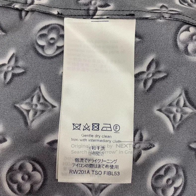 Louis Vuitton Louis Vuitton Dark blue logo, full print, mulberry silk la Size US XXS / EU 40 - 6 Thumbnail