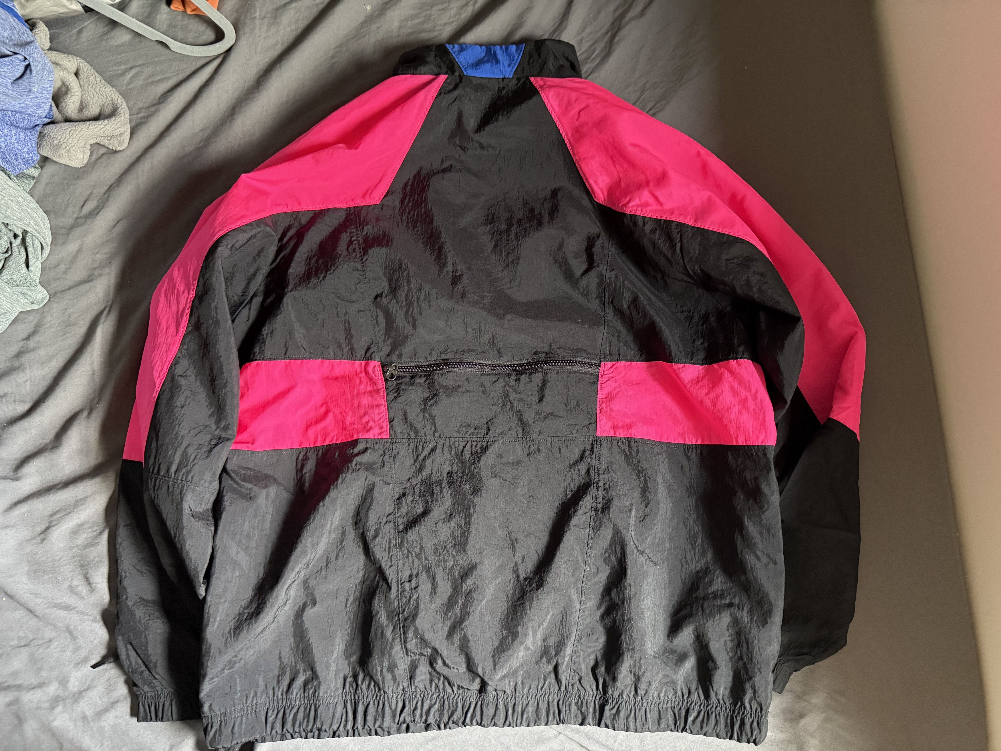 Nike Nike Sportswear Windbreaker jacket medium/large $180 Size US M / EU 48-50 / 2 - 5 Thumbnail