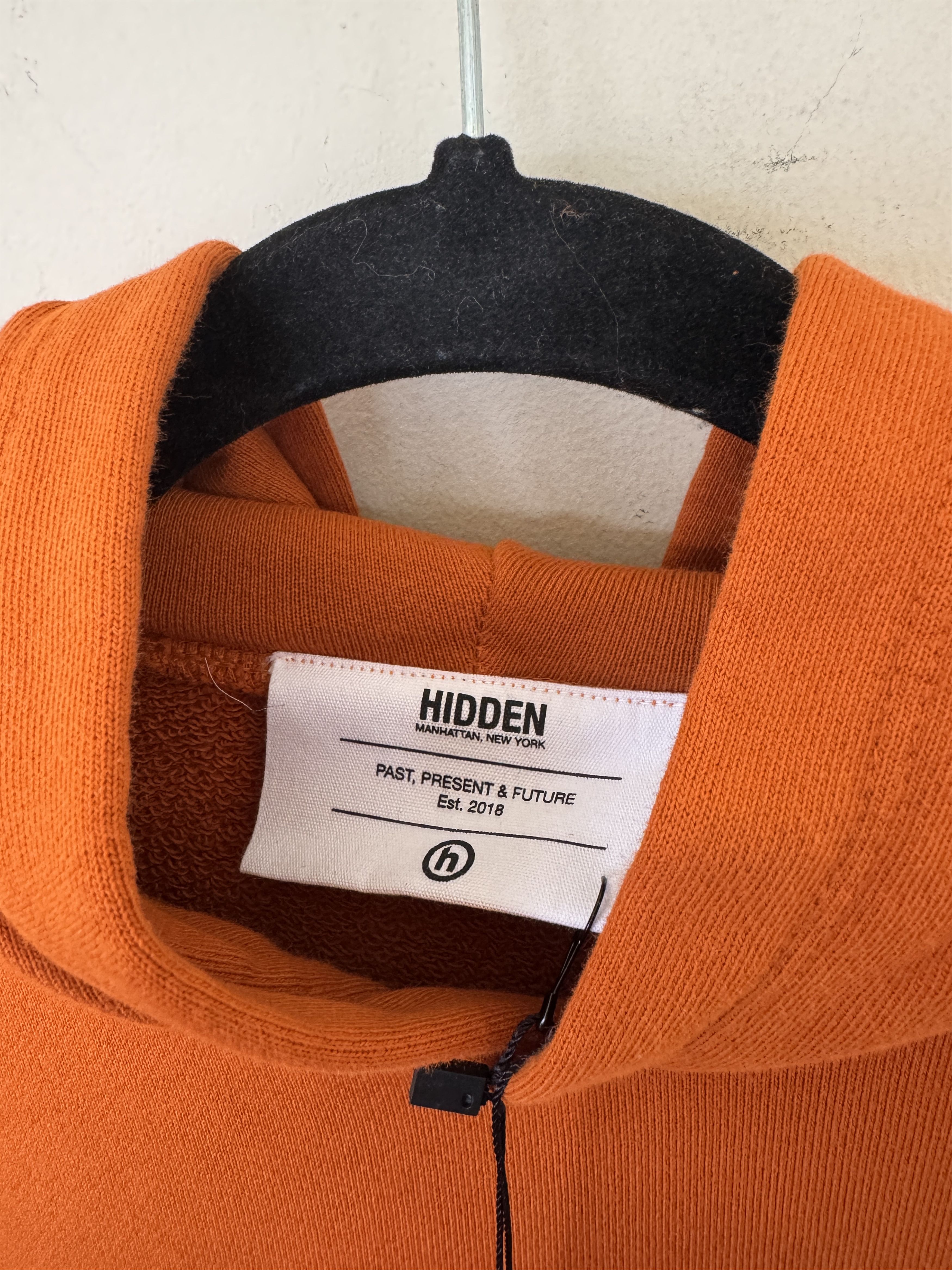 HIDDEN Hidden NY Past Present & Future Hoodie NWT Size US XL / EU 56 / 4 - 6 Thumbnail