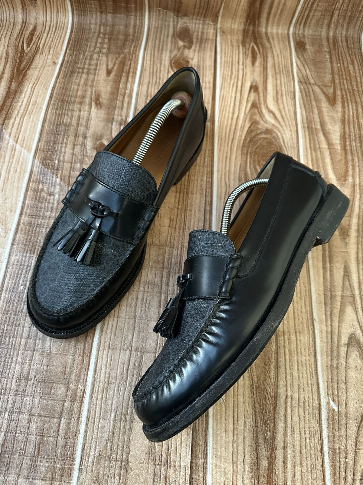 Gucci Gucci GG Logo Black Tassel Leather Loafers Size US 9.5 / EU 42-43 - 11 Thumbnail