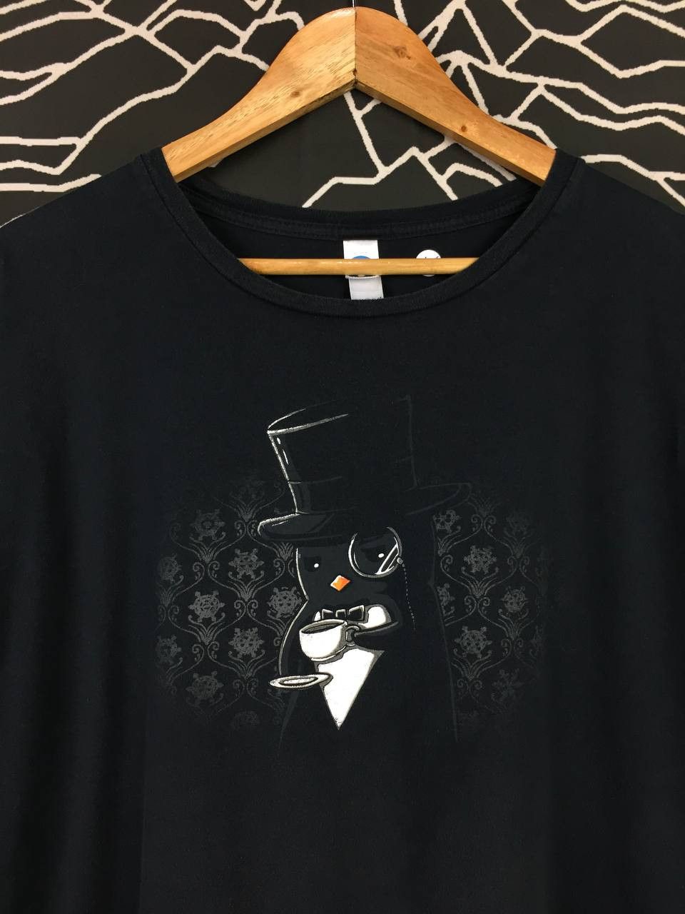 Other Shirt Woot! Indubiously Penguin Graphic Tee Size US XXL / EU 58 / 5 - 3 Thumbnail
