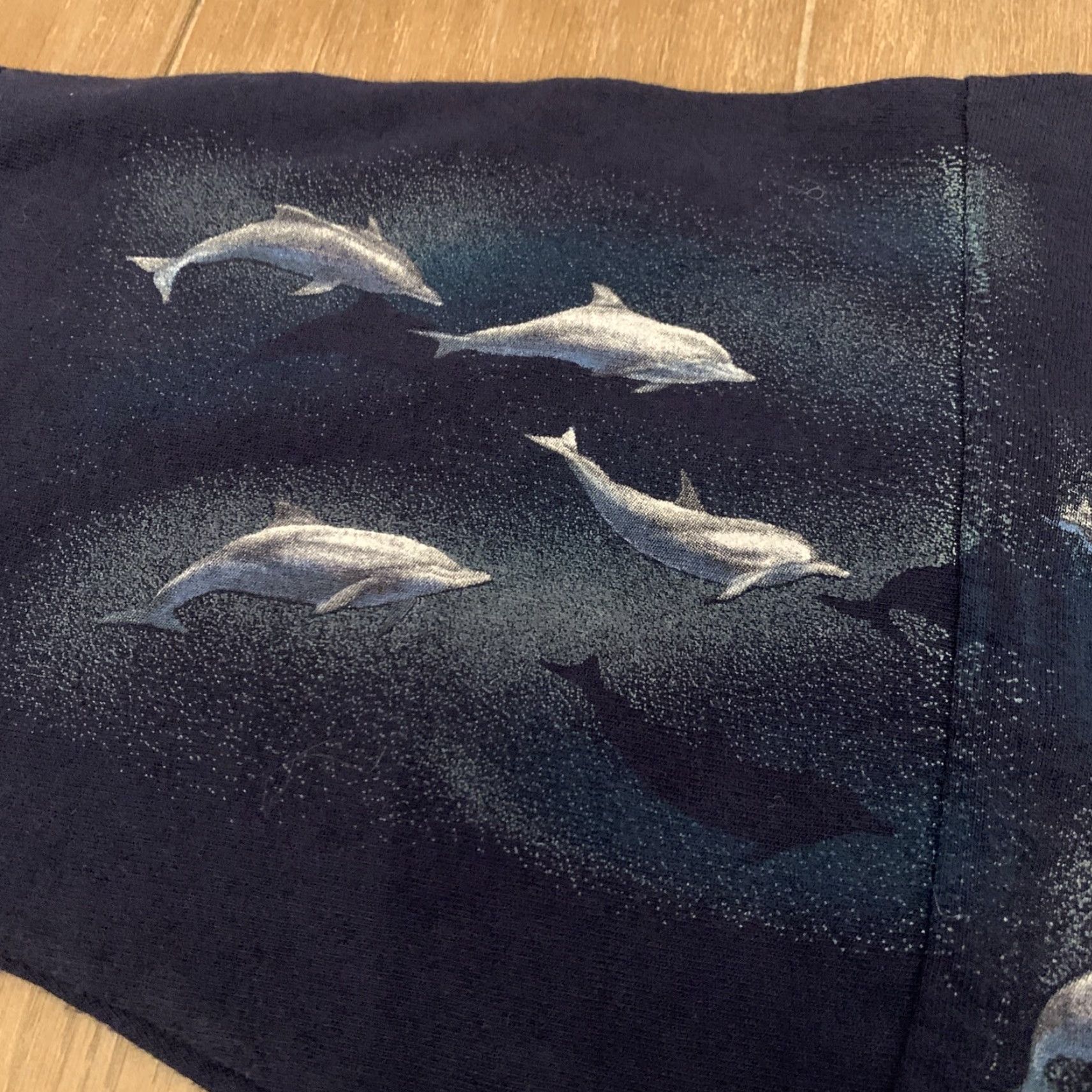 Vintage VINTAGE Bottlenose Dolphin All Over Print Shirt L Men Blue 90s Ocean Theme Mens T-Shirt Size US L / EU 52-54 / 3 - 4 Thumbnail
