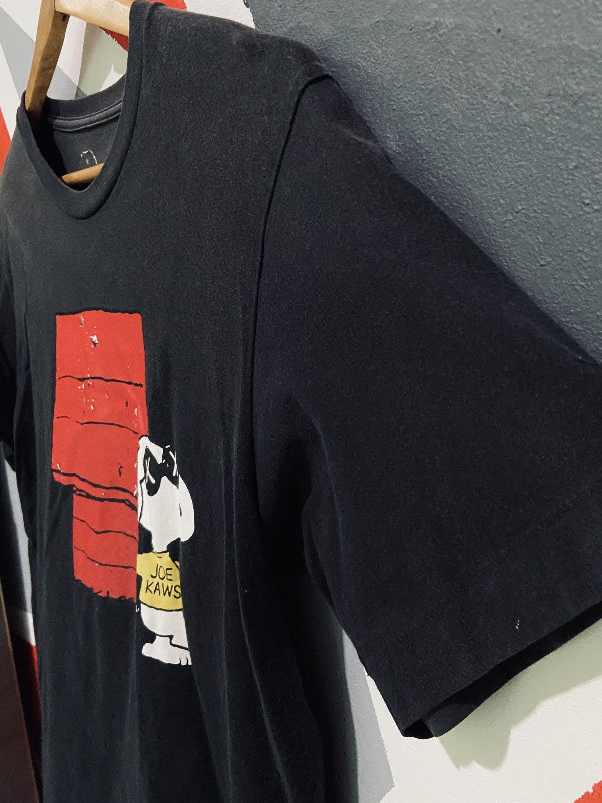 Kaws × Peanuts × Uniqlo Snoppy Joe Kaws Size US M / EU 48-50 / 2 - 3 Thumbnail