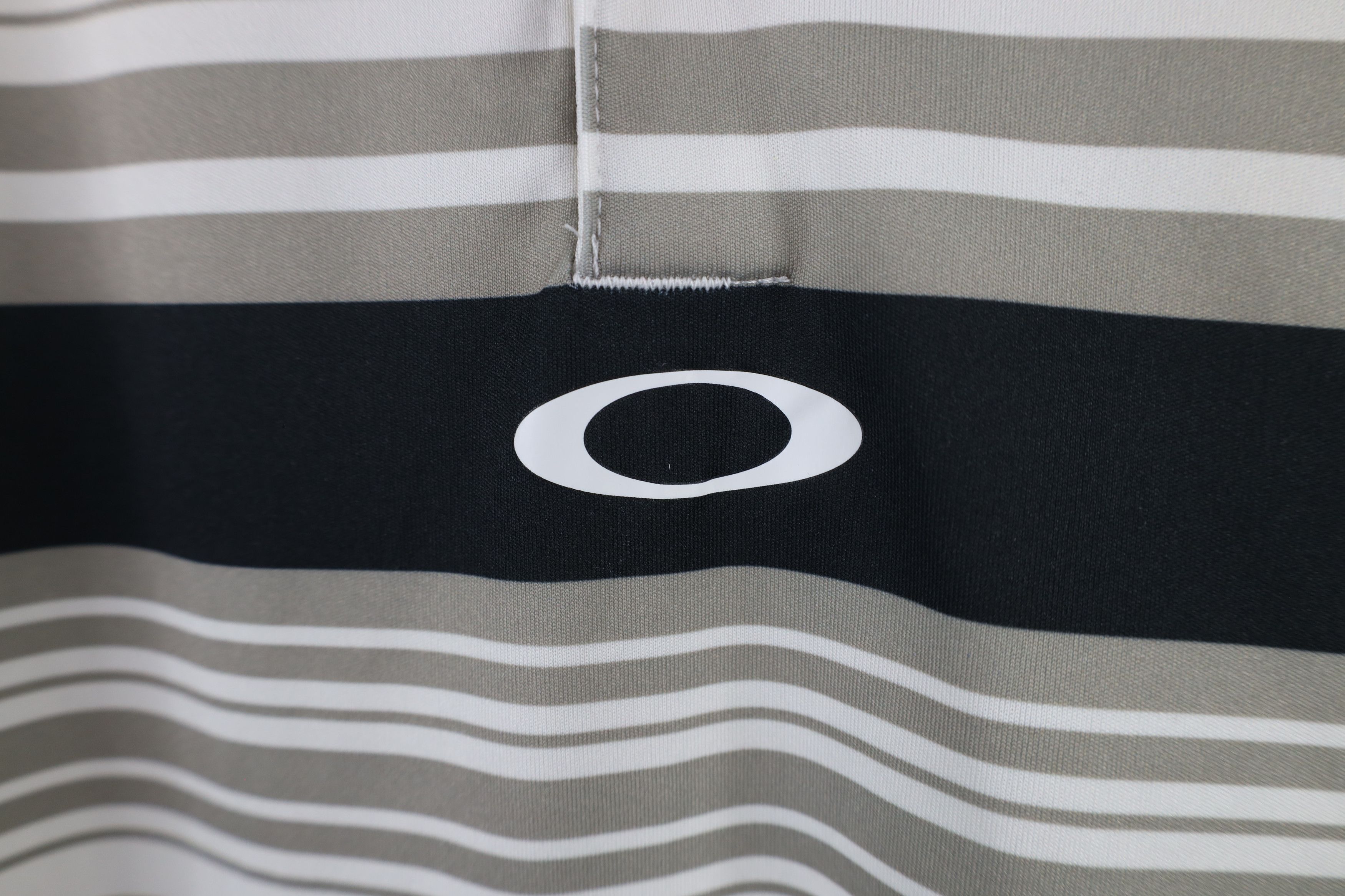 Oakley × Vintage Oakley Fit Spell Out O Logo Striped Collared Golf Polo Shirt Size US S / EU 44-46 / 1 - 4 Thumbnail