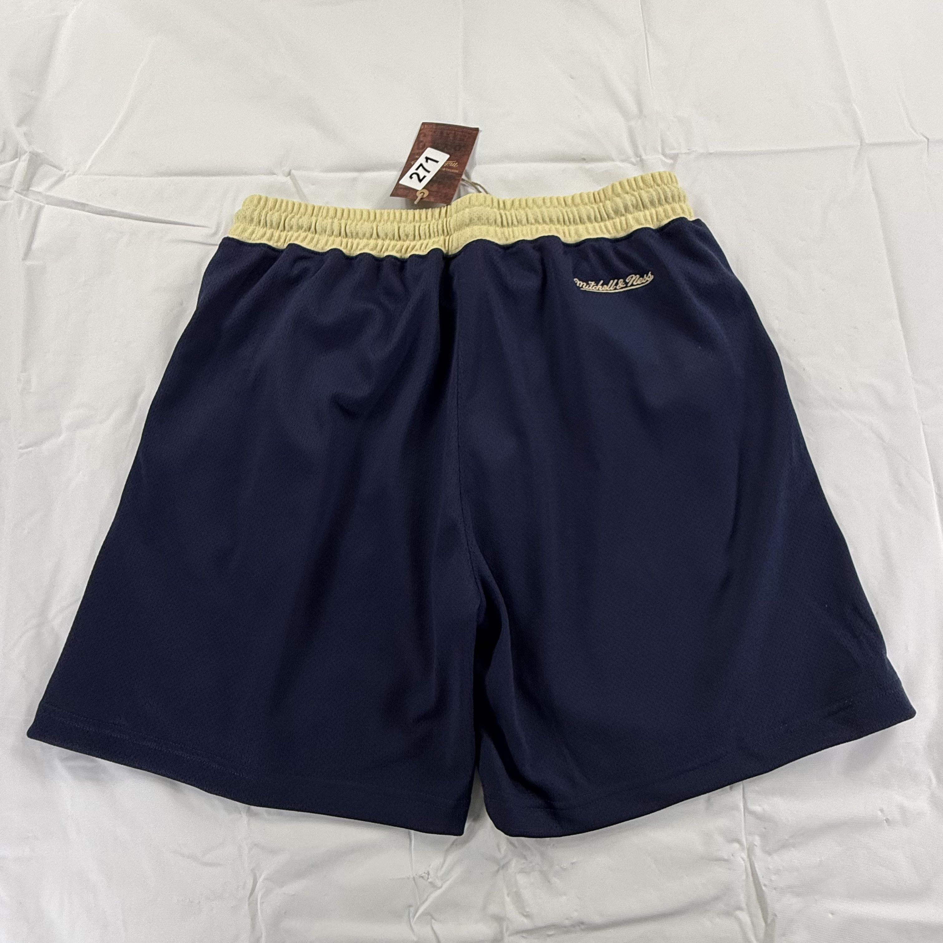 Mitchell & Ness Mitchell & Ness MLB New York Yankees OG 2.0 Mesh Shorts XL Size US 40 / EU 56 - 5 Thumbnail