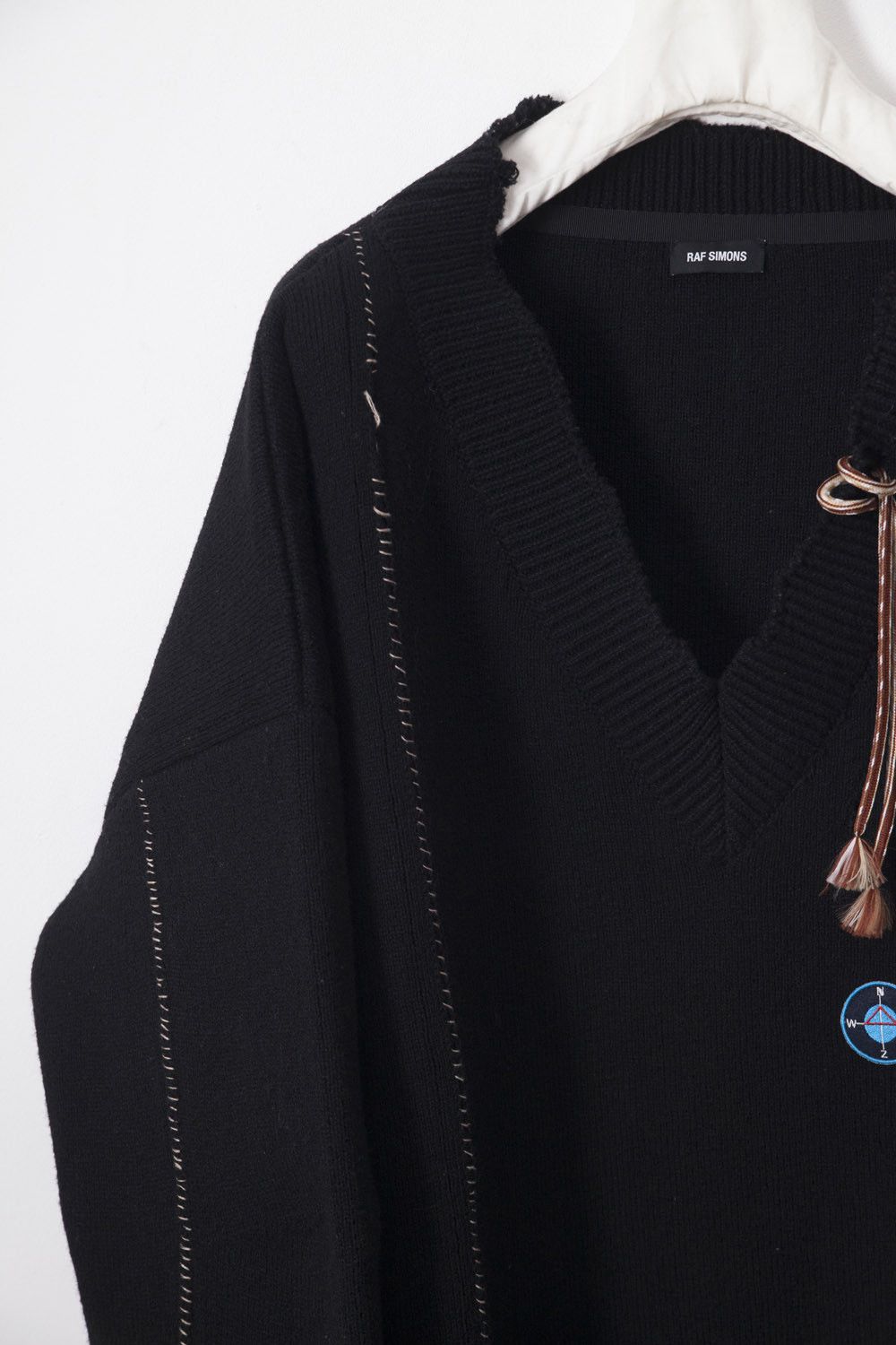 Raf Simons AW16 giant destroyed sweater with patches Size US XXL / EU 58 / 5 - 3 Thumbnail
