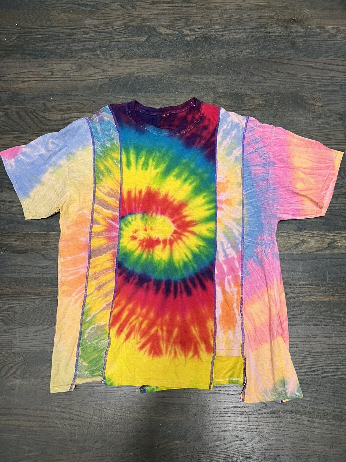 Nepenthes Needles rainbow t-shirt Size US L / EU 52-54 / 3 - 1 Thumbnail