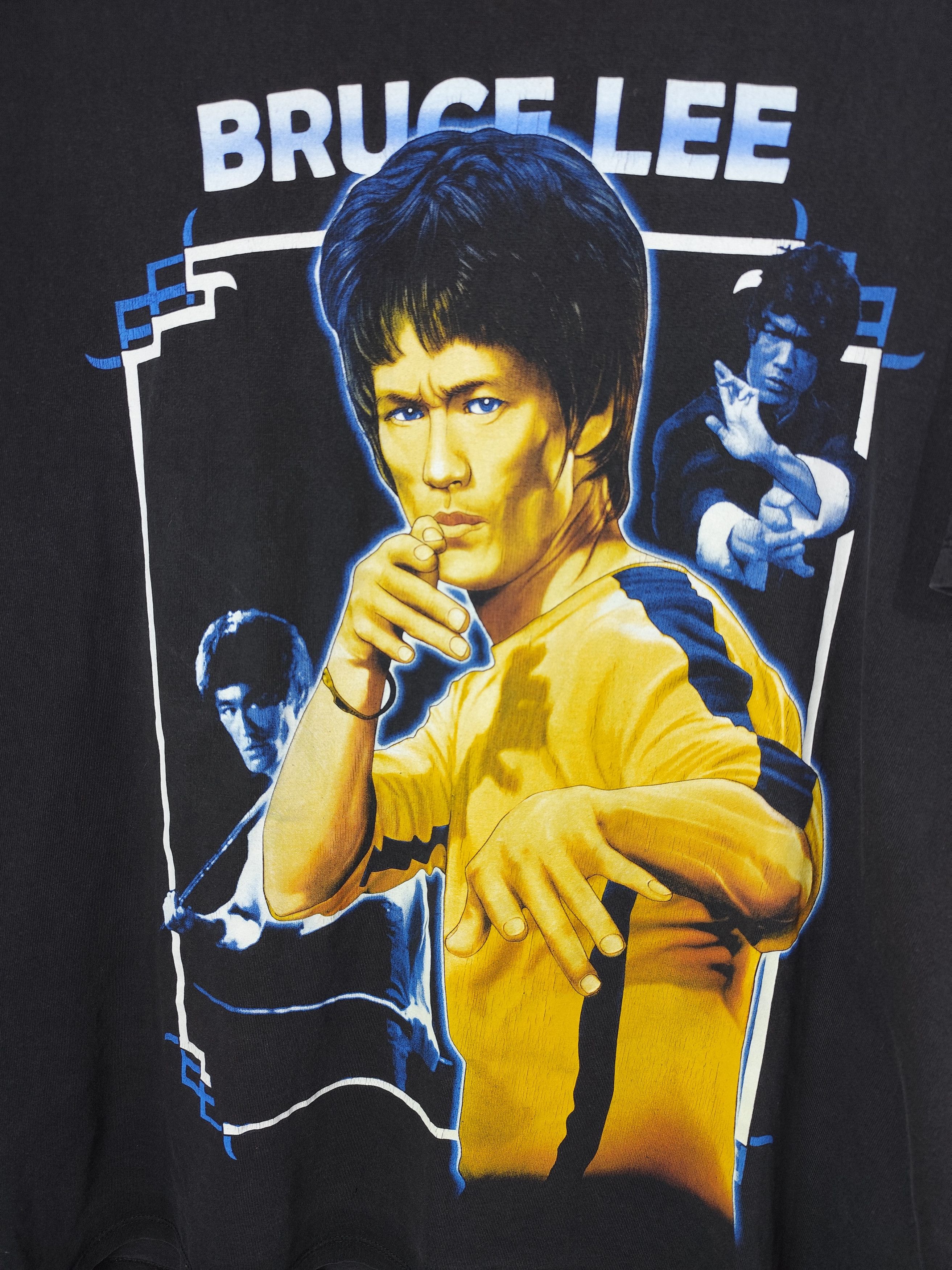 Vintage Vintage streetwear y2k movie Bruce Lee The Dragon T Shirt Size US XL / EU 56 / 4 - 2 Thumbnail