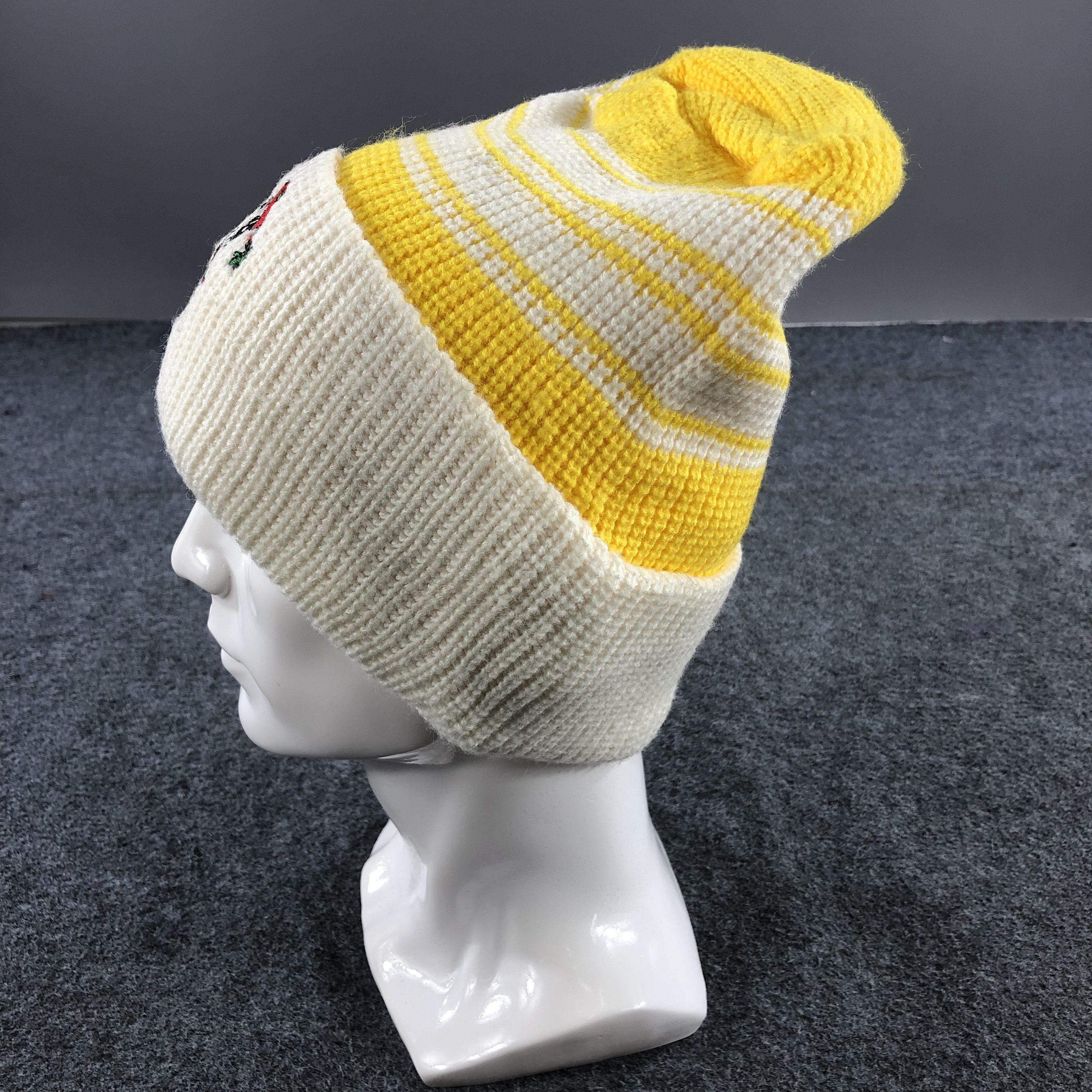 Peanuts Snoopy Beanie Snowcap Snow Hat B234 Size ONE SIZE - 2 Thumbnail