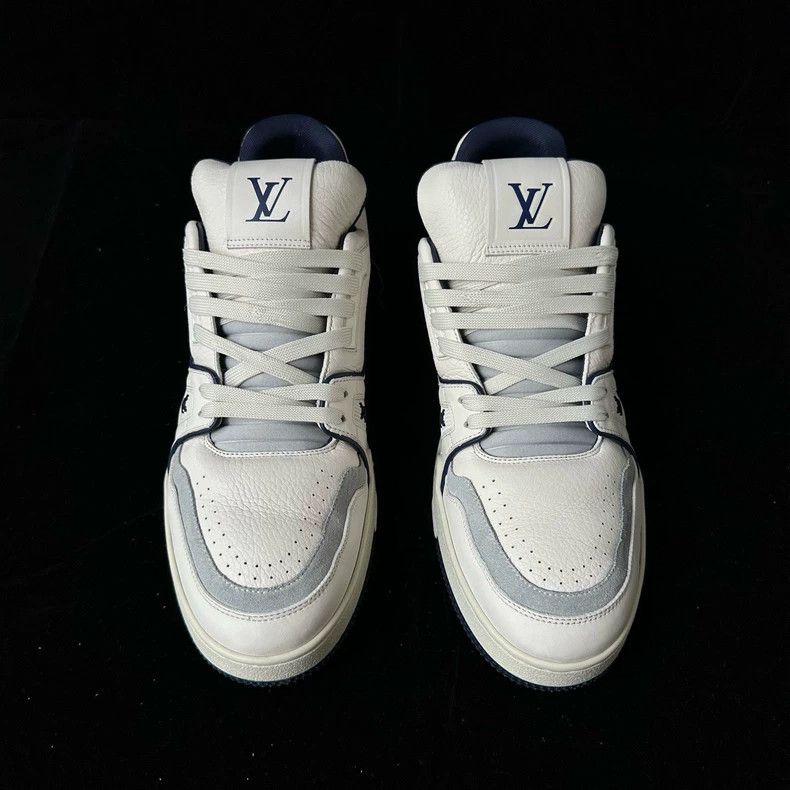Louis Vuitton Louis Vuitton Trainer white and blue matching board shoes Size US 10 / EU 43 - 2 Thumbnail